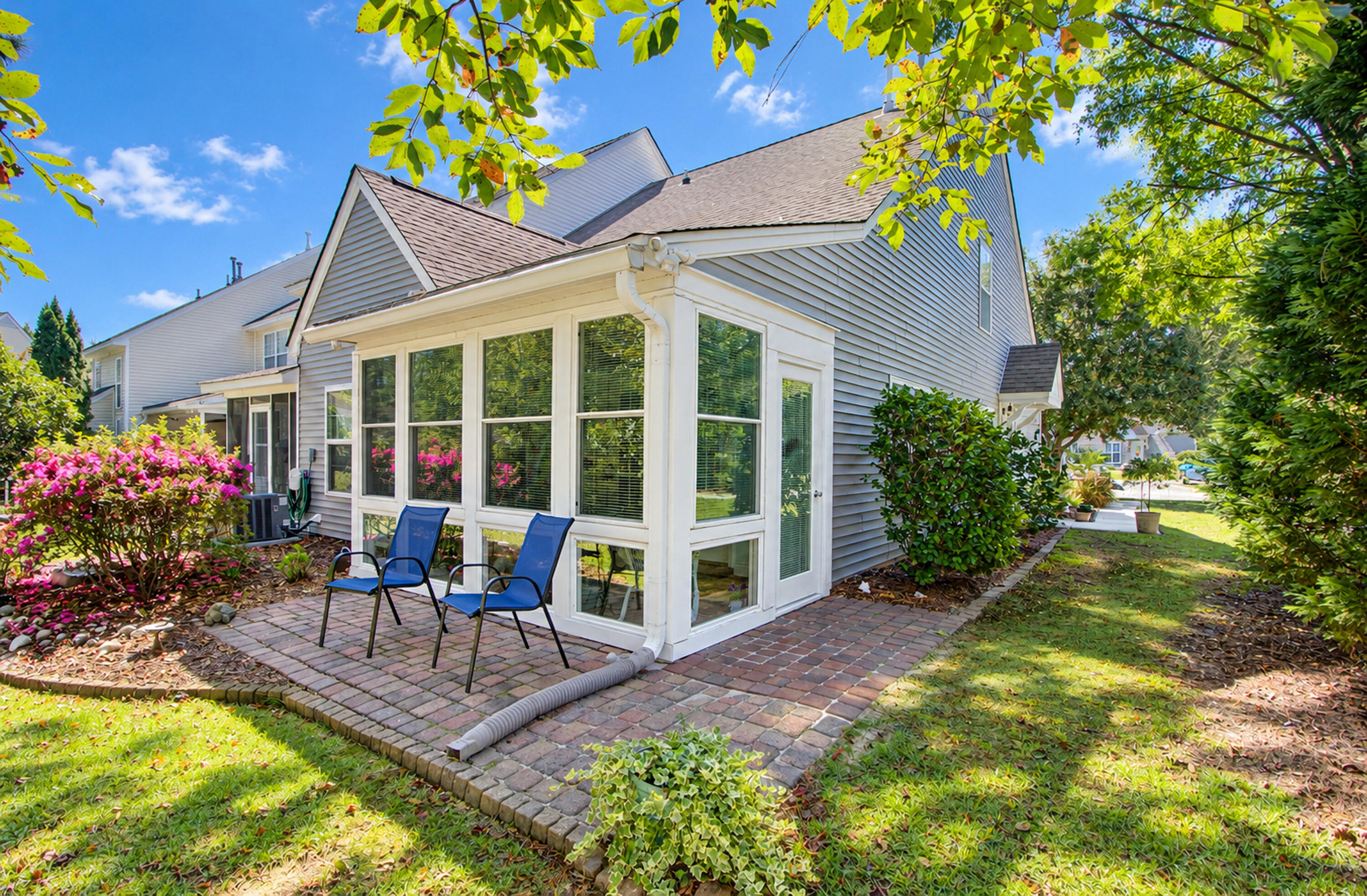 1200 Yellow Hawthorn Circle