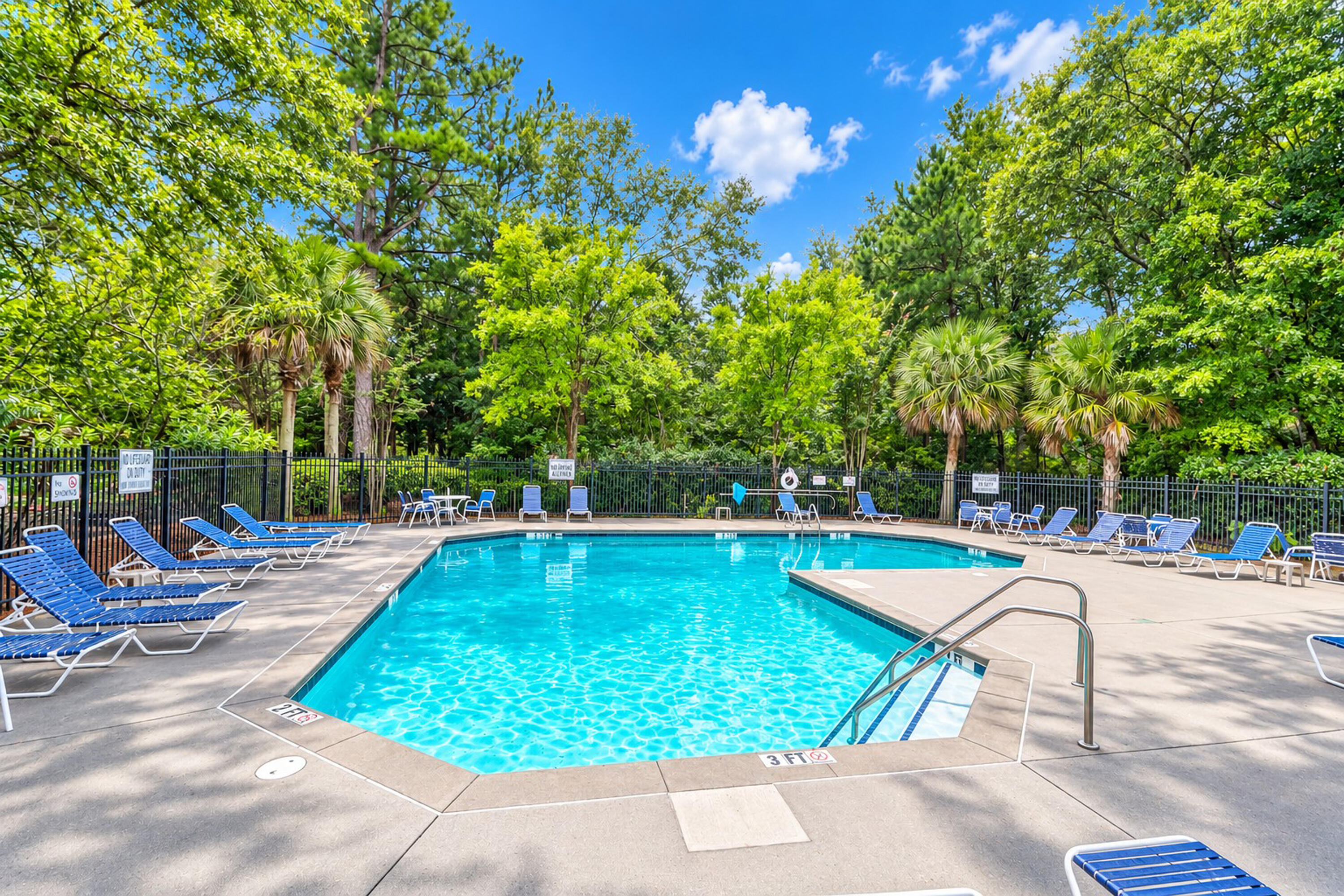1200 Yellow Hawthorn Circle