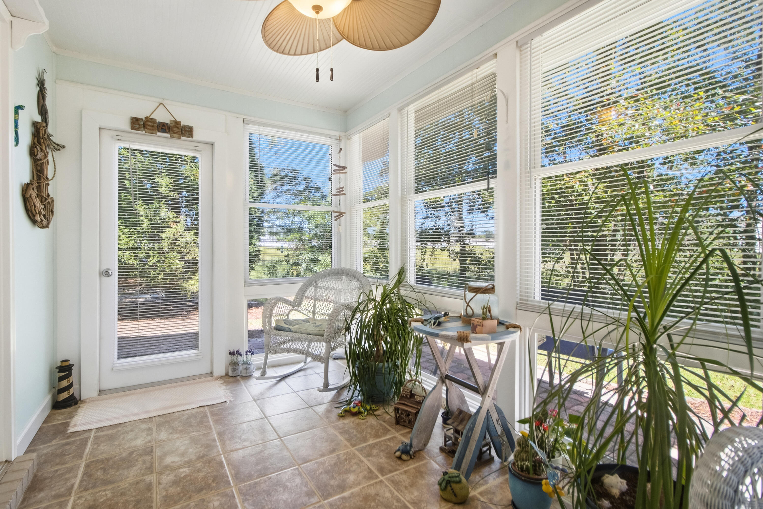 1200 Yellow Hawthorn Circle