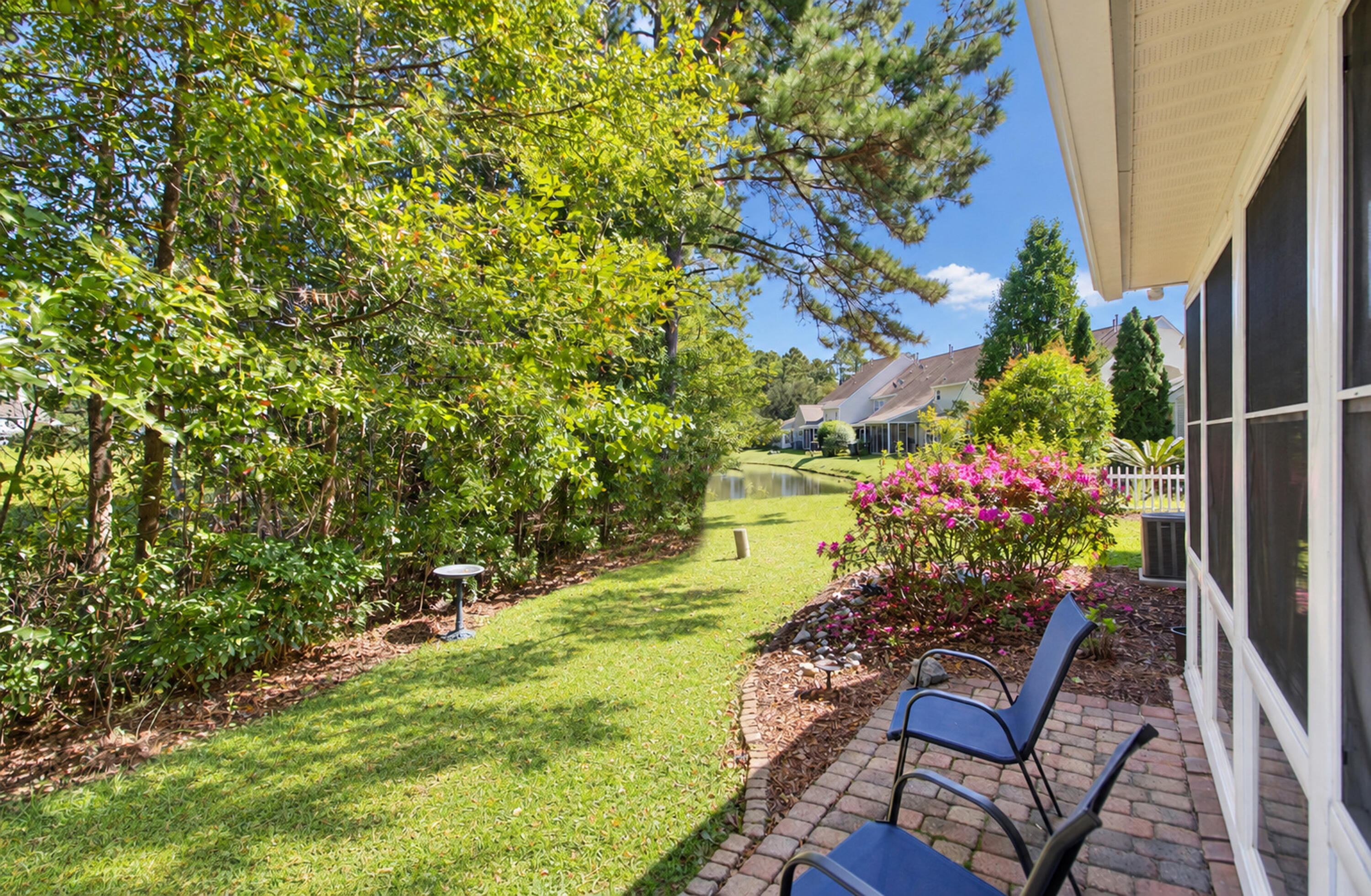 1200 Yellow Hawthorn Circle