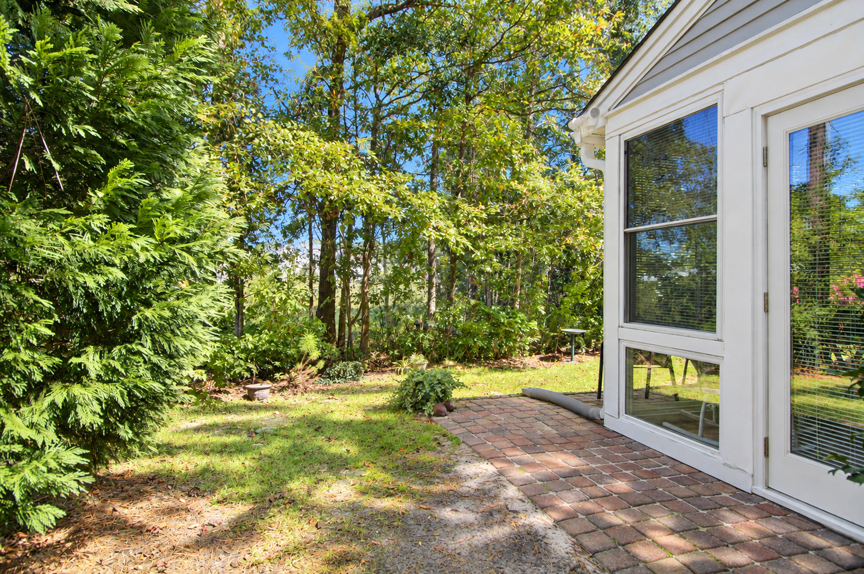 1200 Yellow Hawthorn Circle