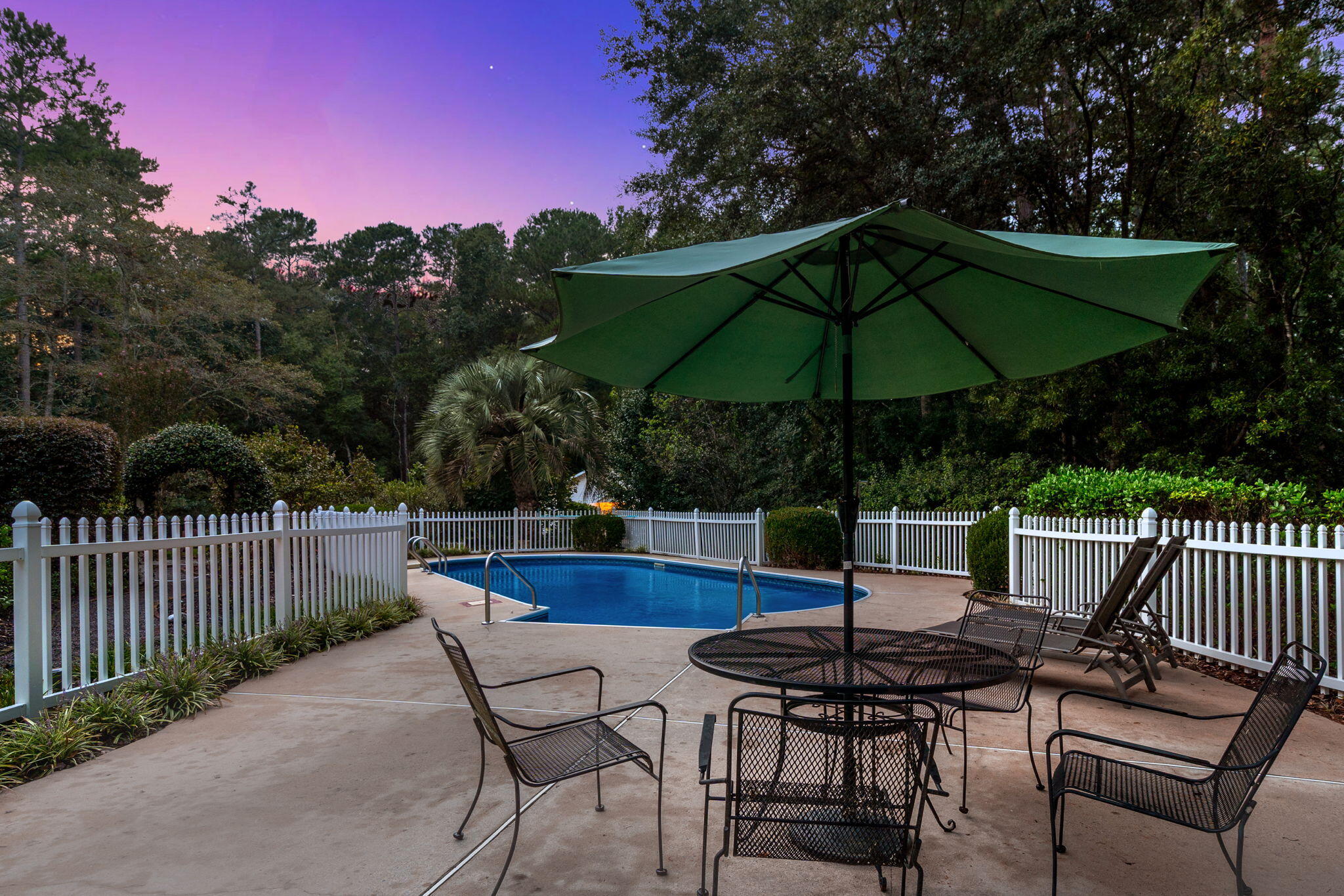 102 Caveson Drive