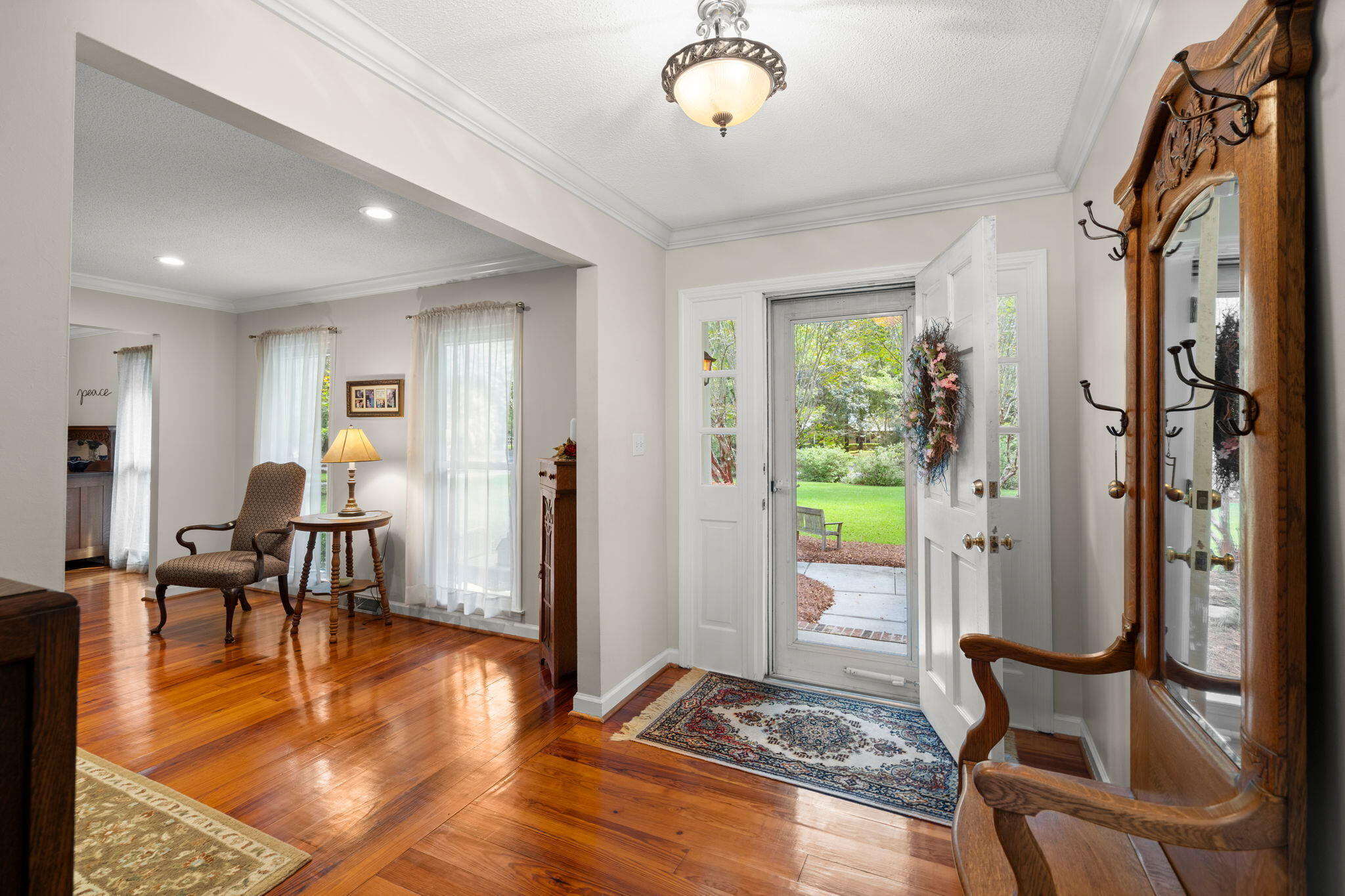 102 Caveson Drive
