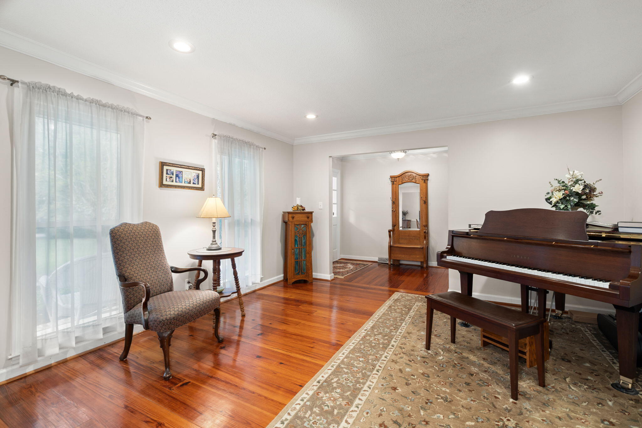 102 Caveson Drive