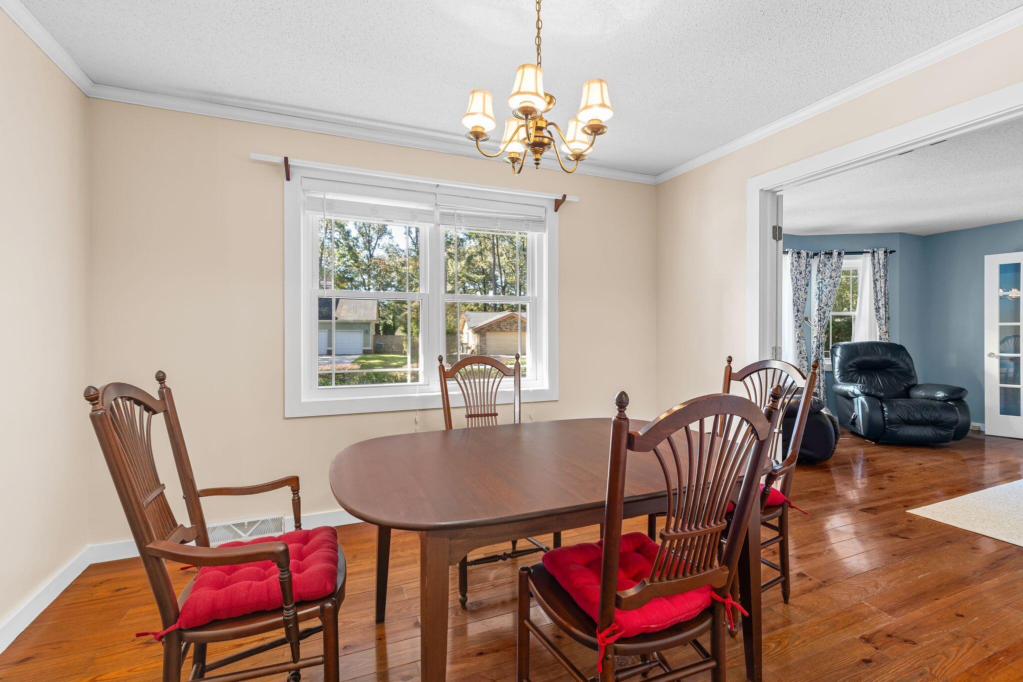 104 Sweetbriar Road