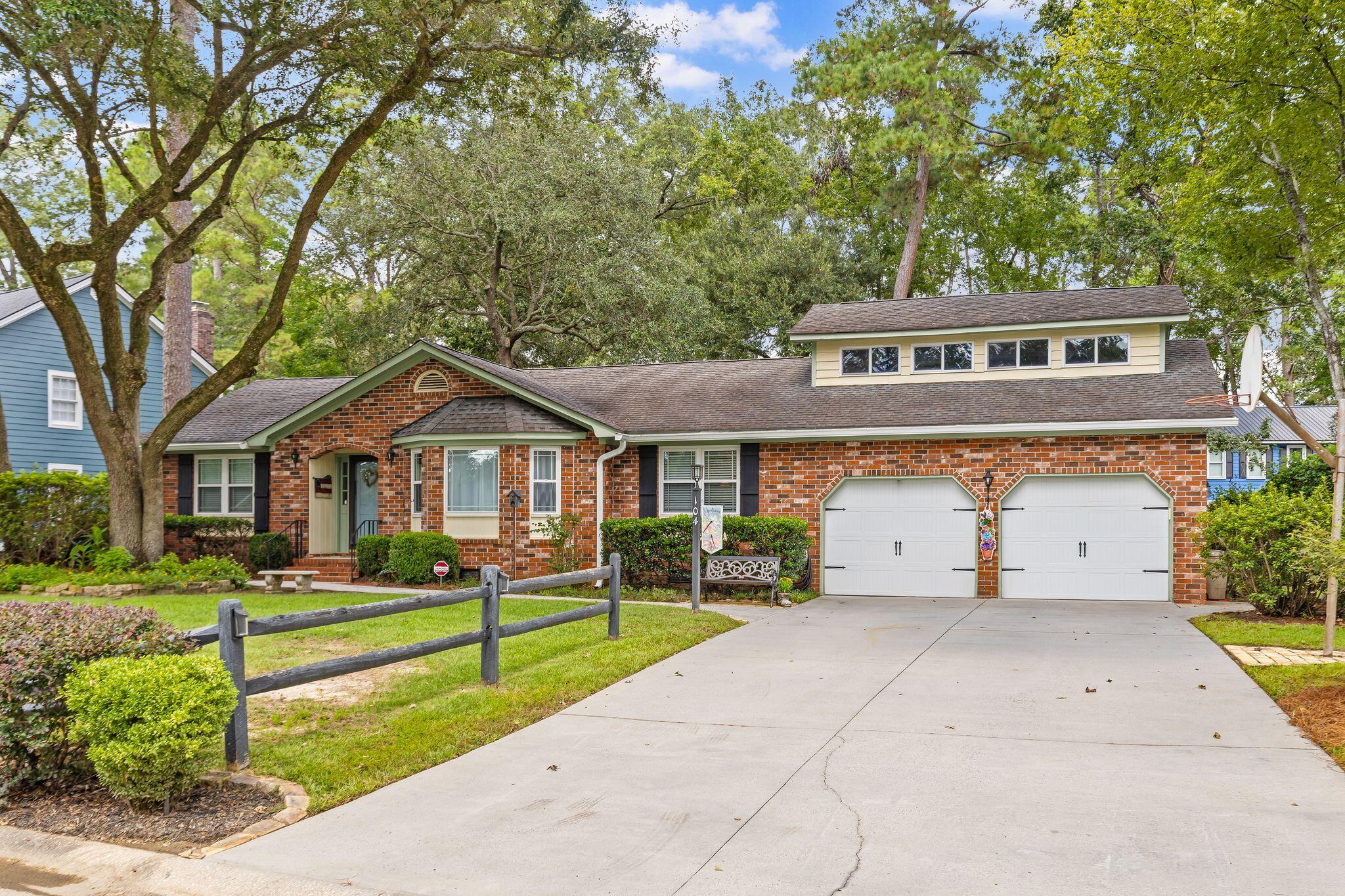 104 Sweetbriar Road
