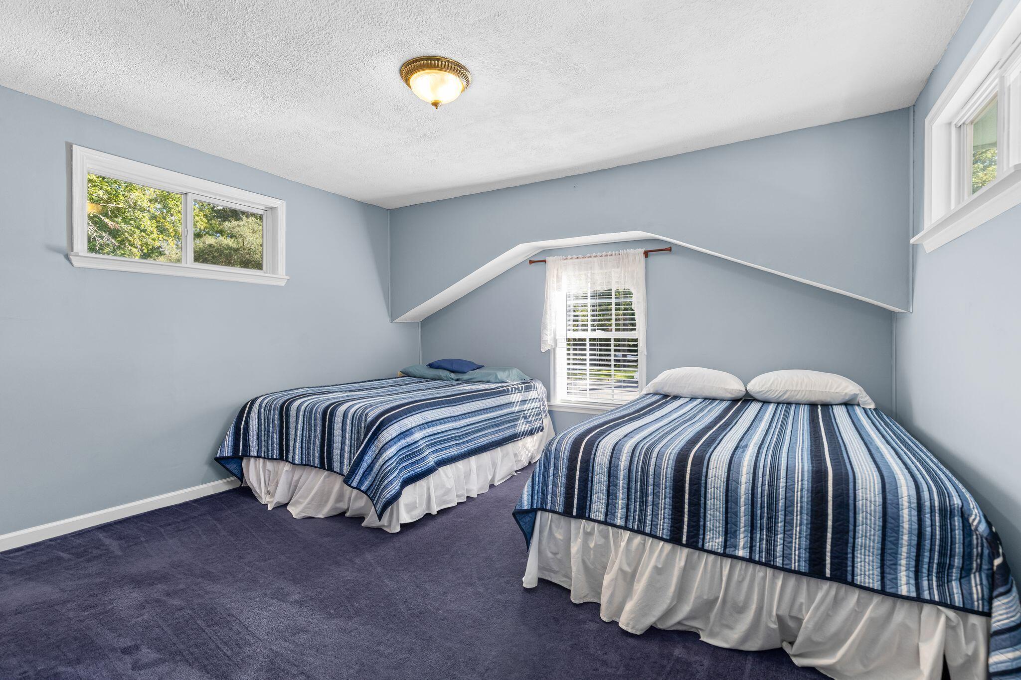 104 Sweetbriar Road