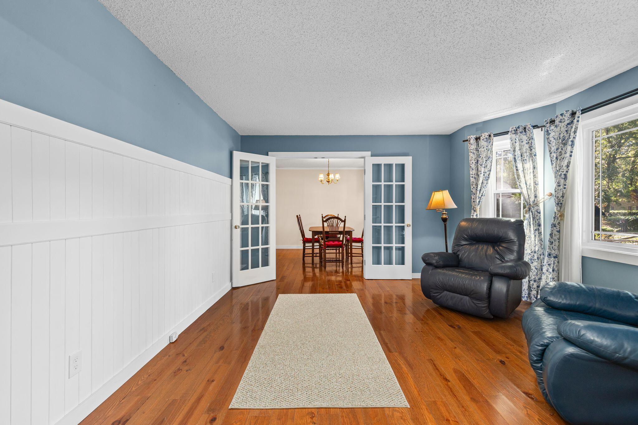 104 Sweetbriar Road