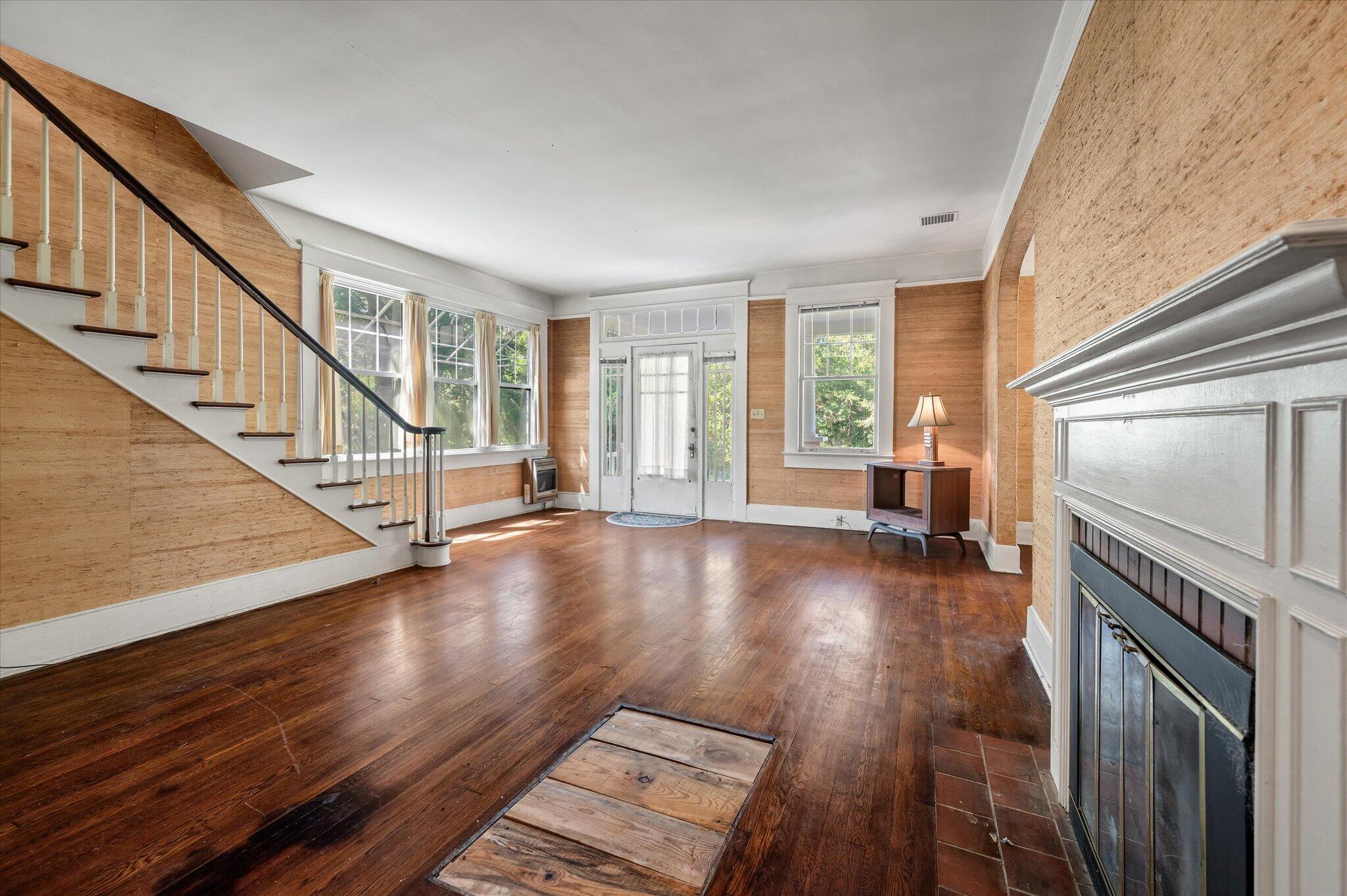 11 Formosa Drive