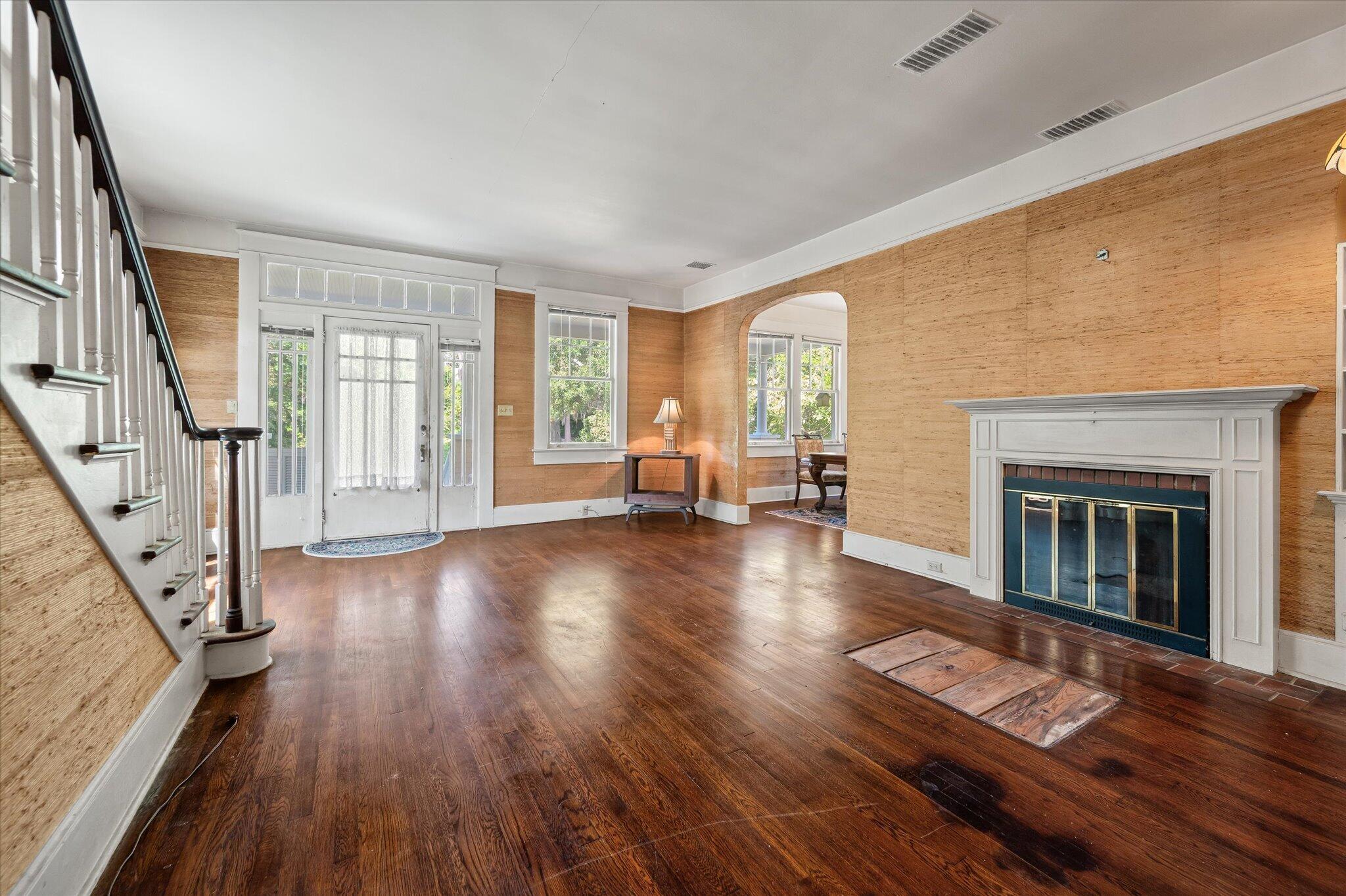 11 Formosa Drive