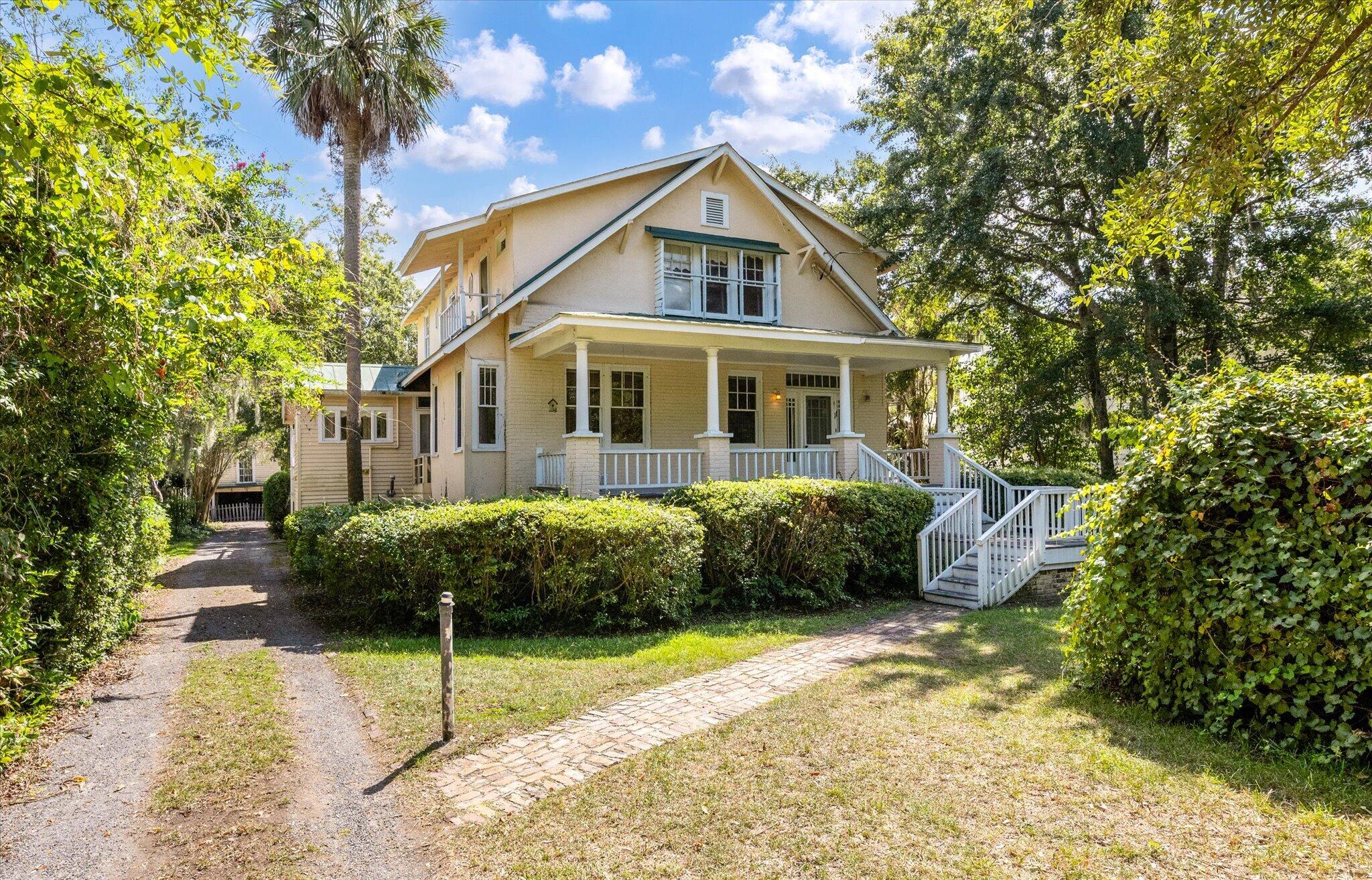 11 Formosa Drive