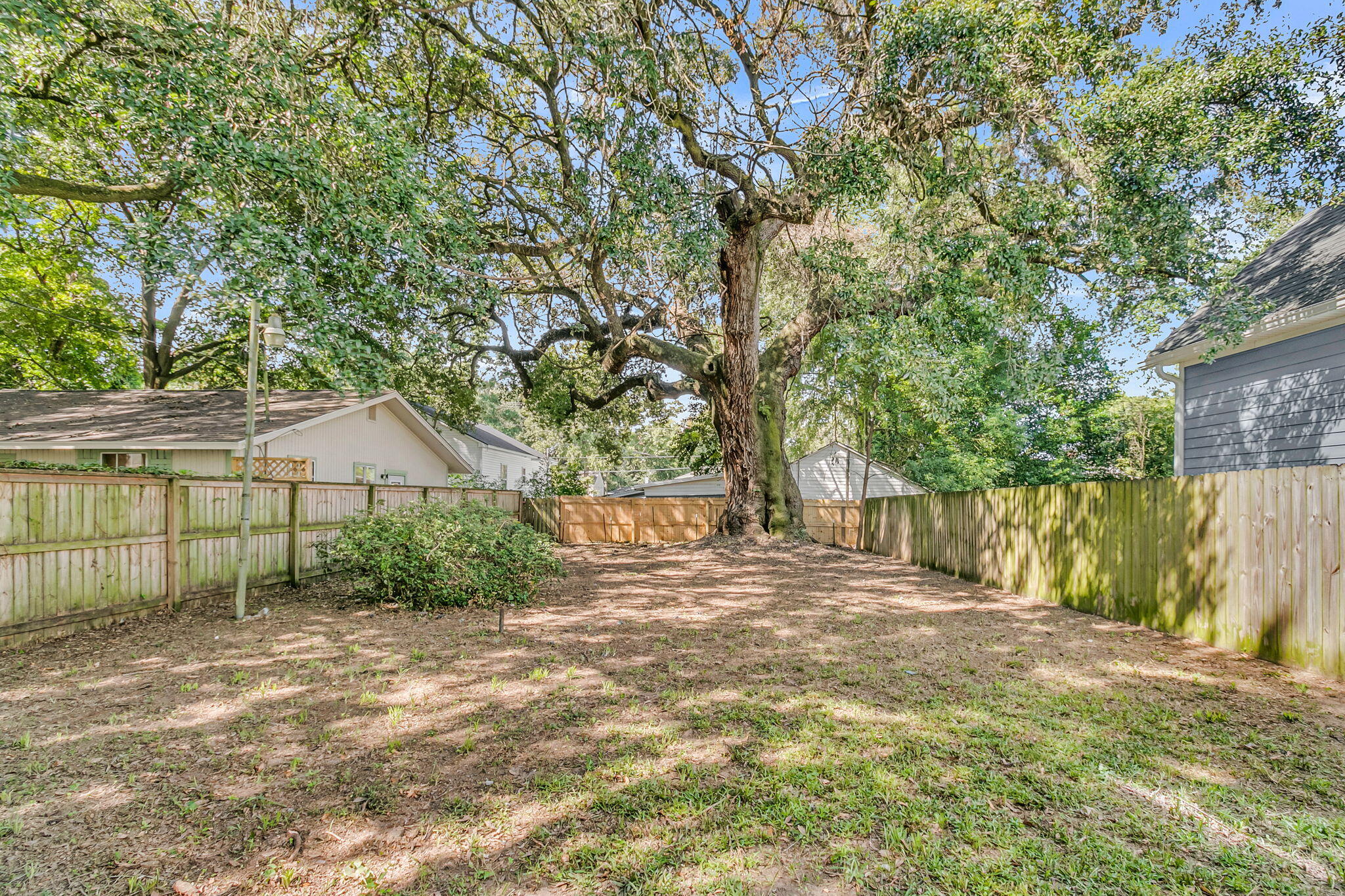 5039 Alpha Street