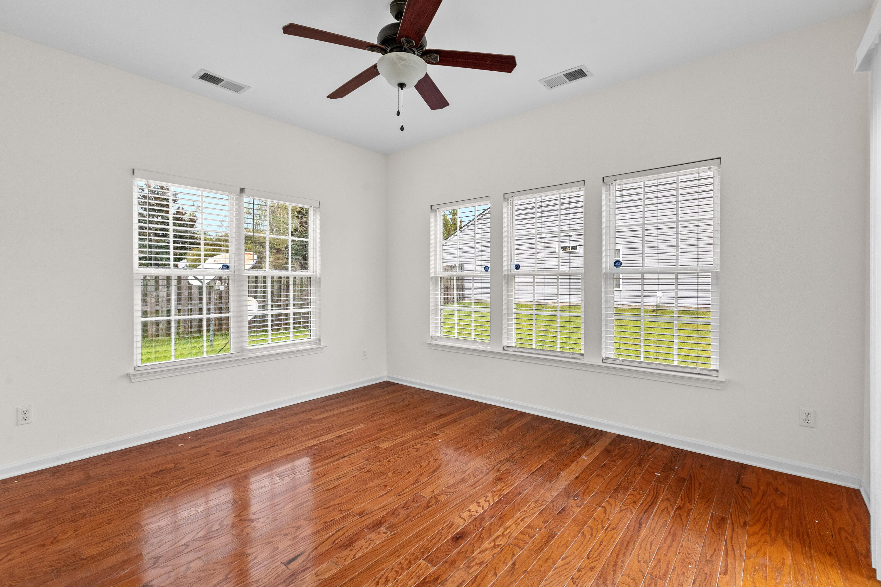 7433 Painted Bunting Way