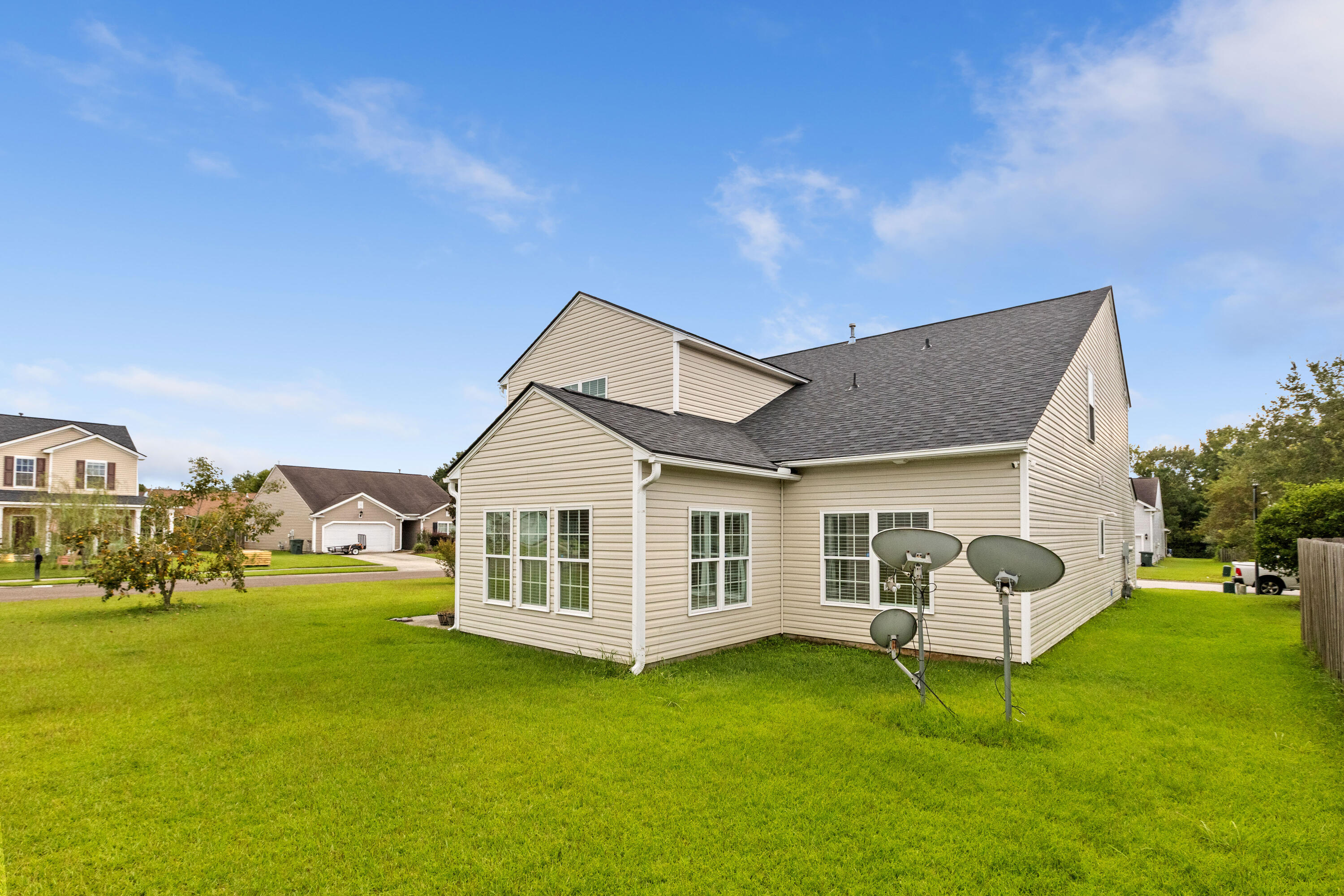 7433 Painted Bunting Way