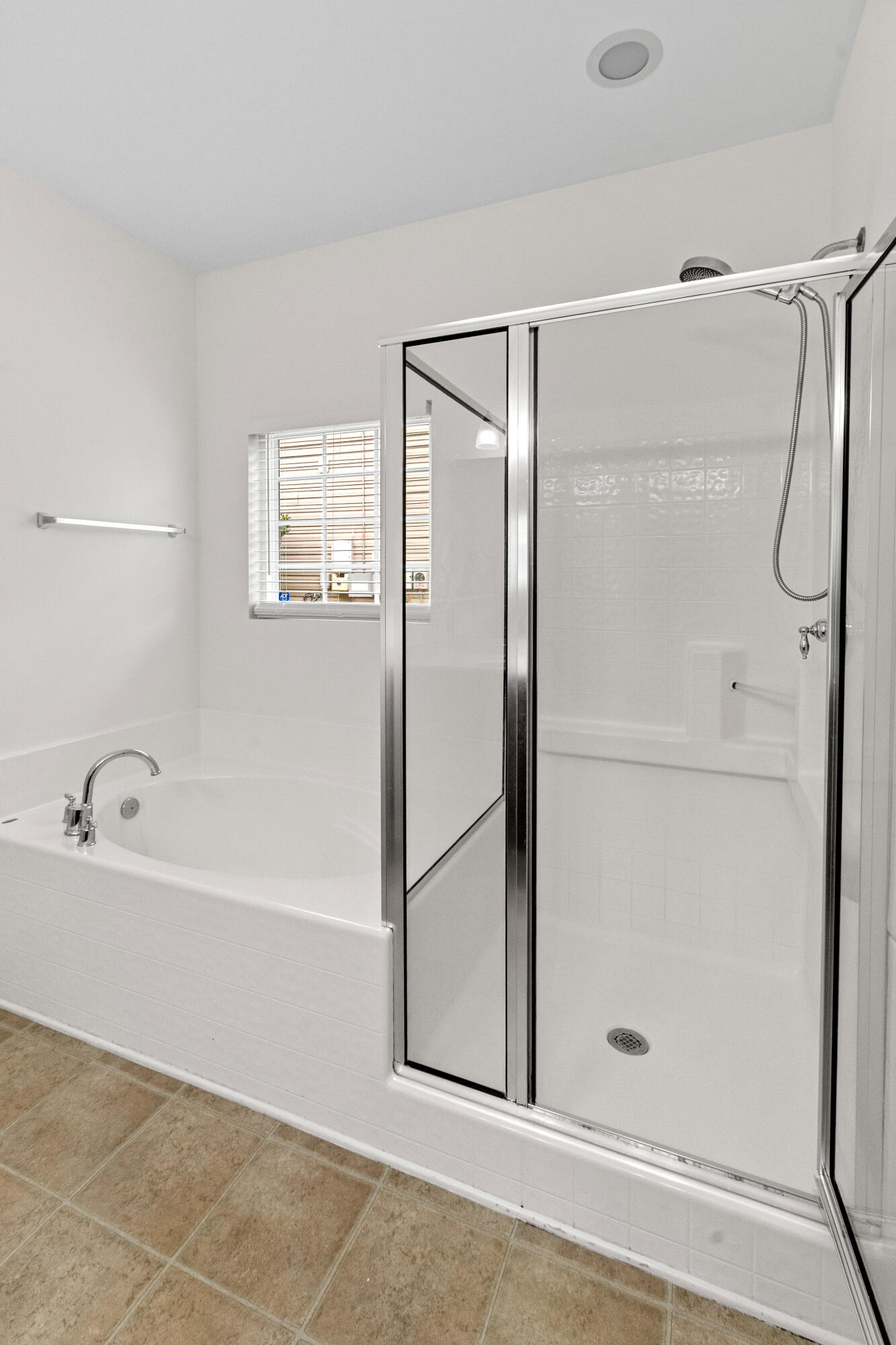 7433 Painted Bunting Way