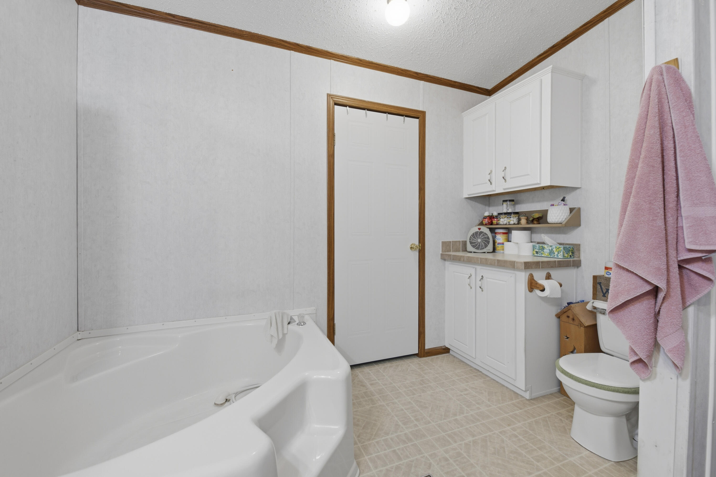 182 Hillcrest Drive