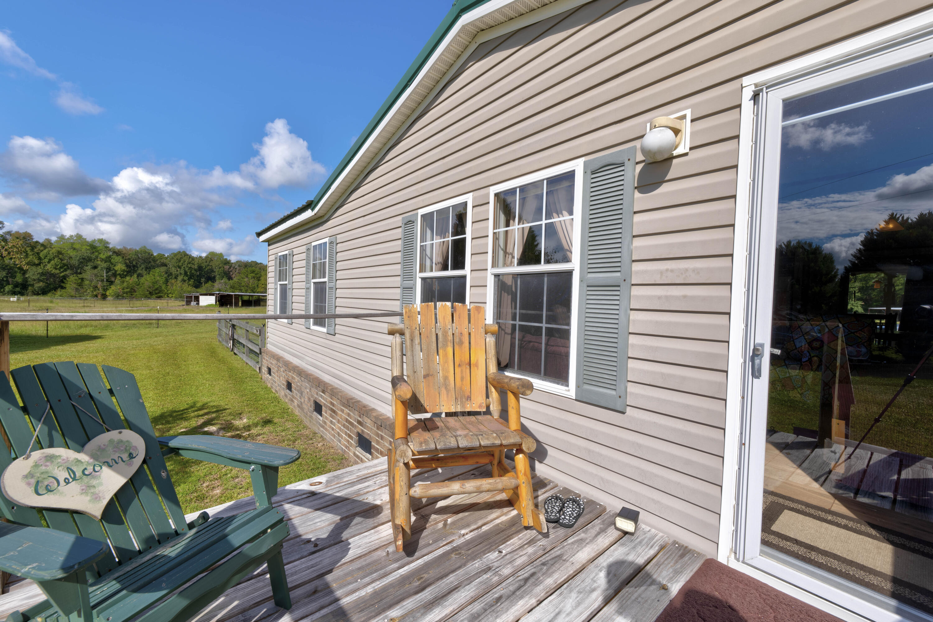182 Hillcrest Drive