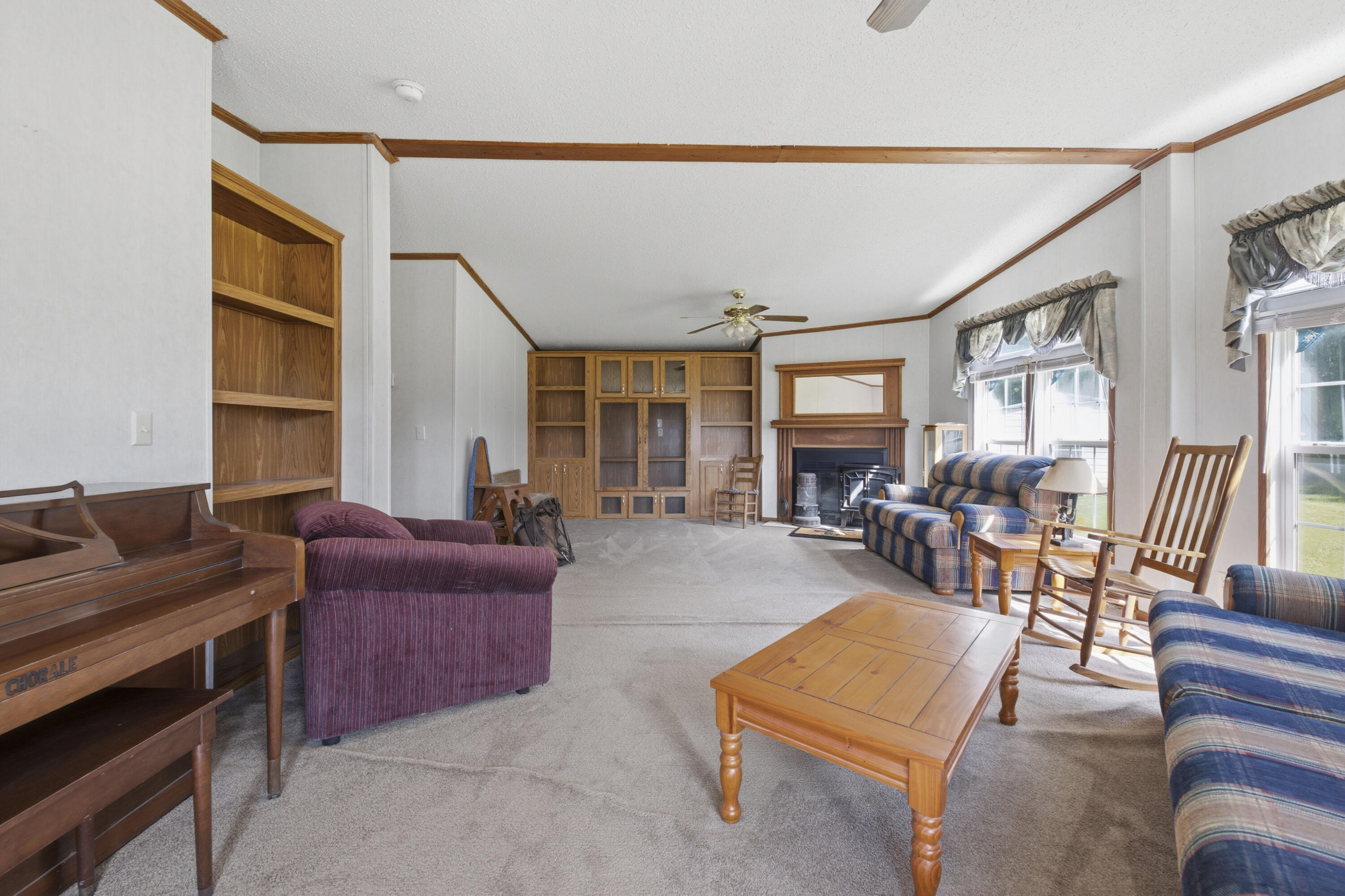 182 Hillcrest Drive