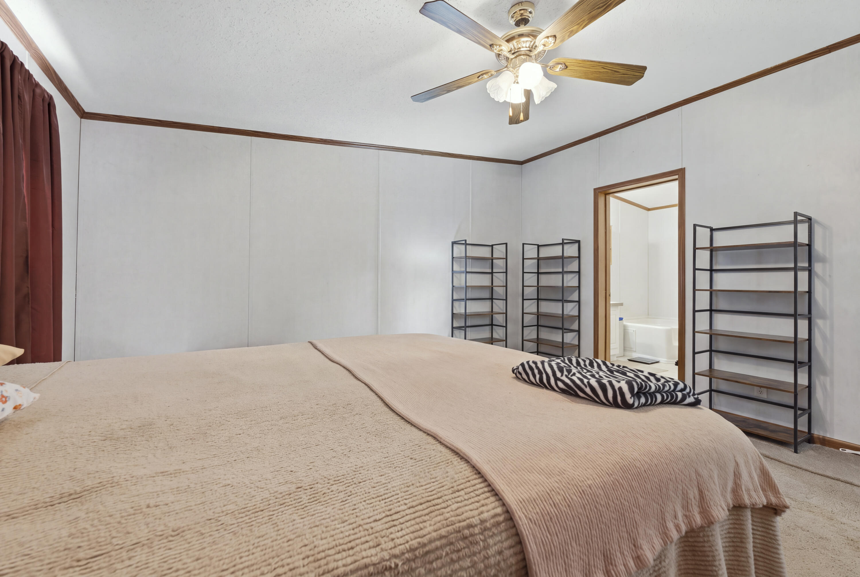 182 Hillcrest Drive