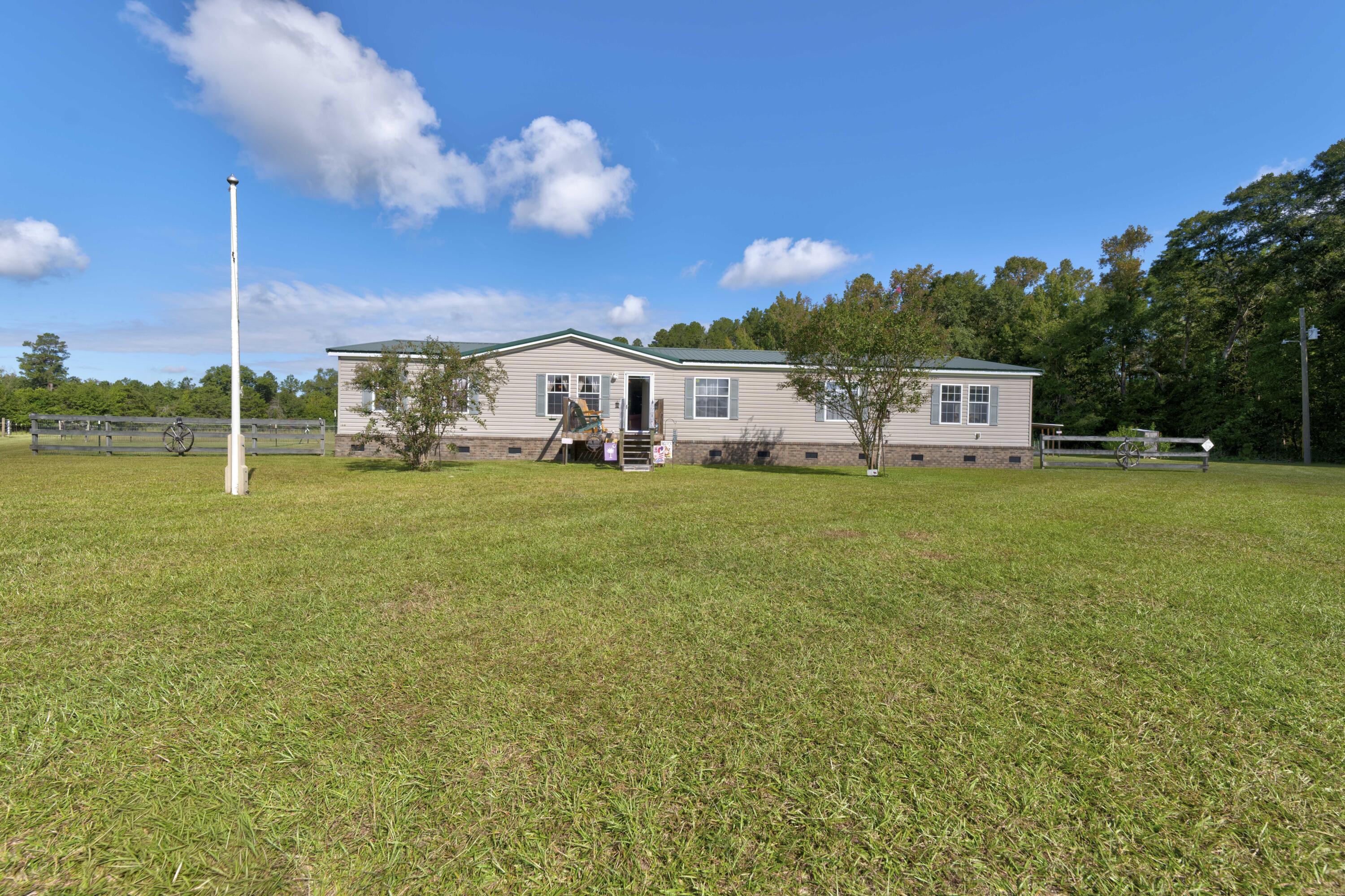 182 Hillcrest Drive