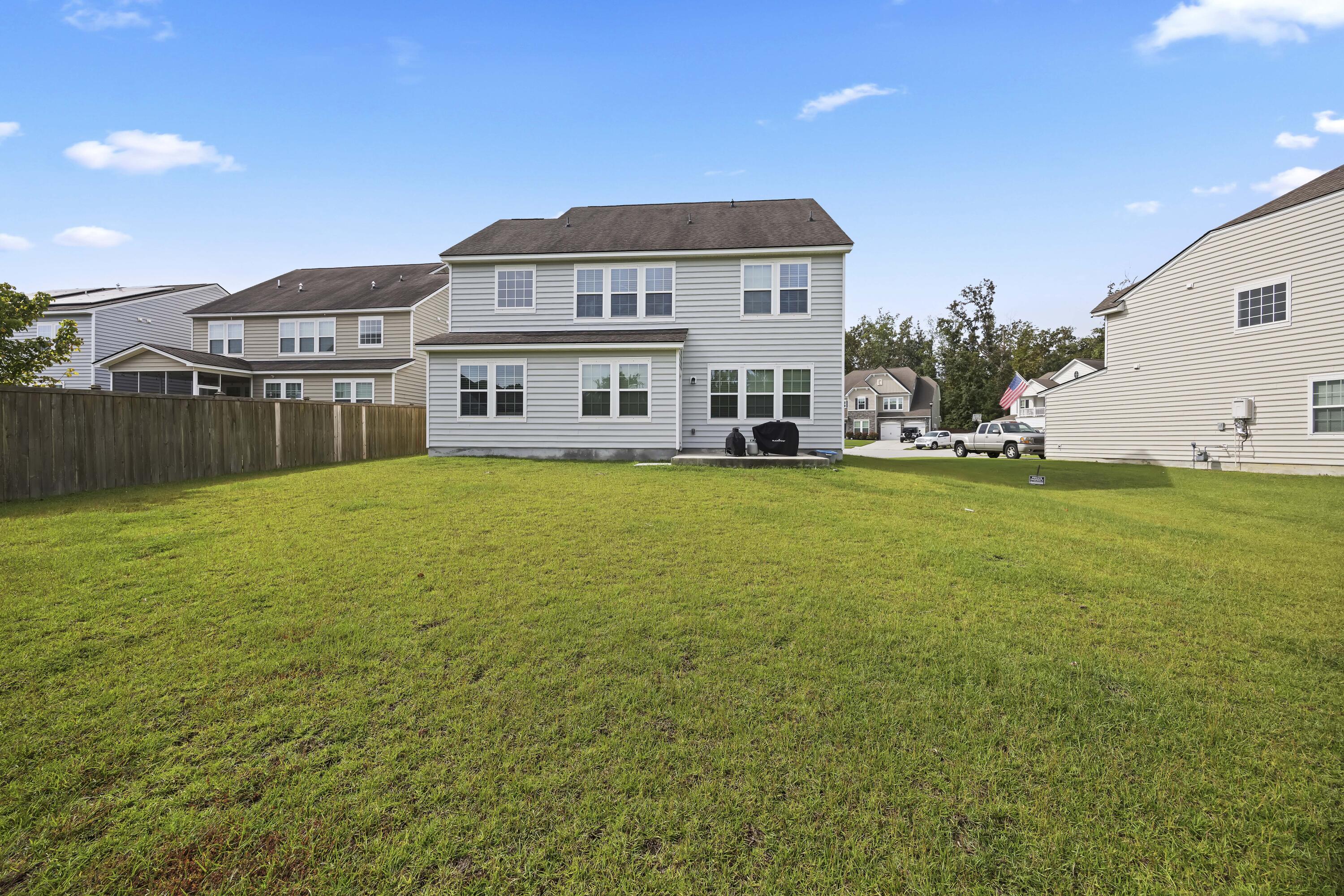 9904 Pin Cherry Court
