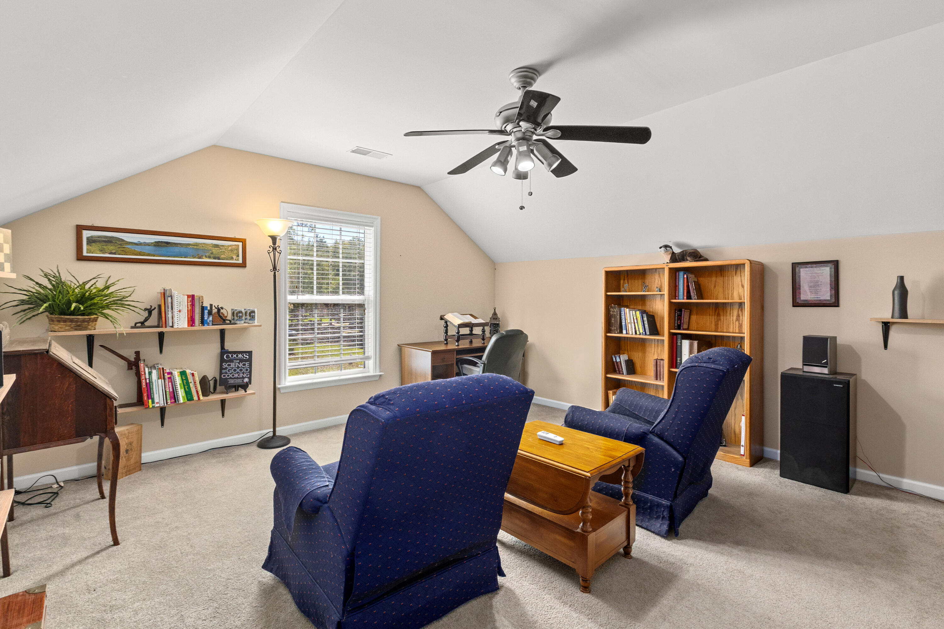 5204 Birdie Lane