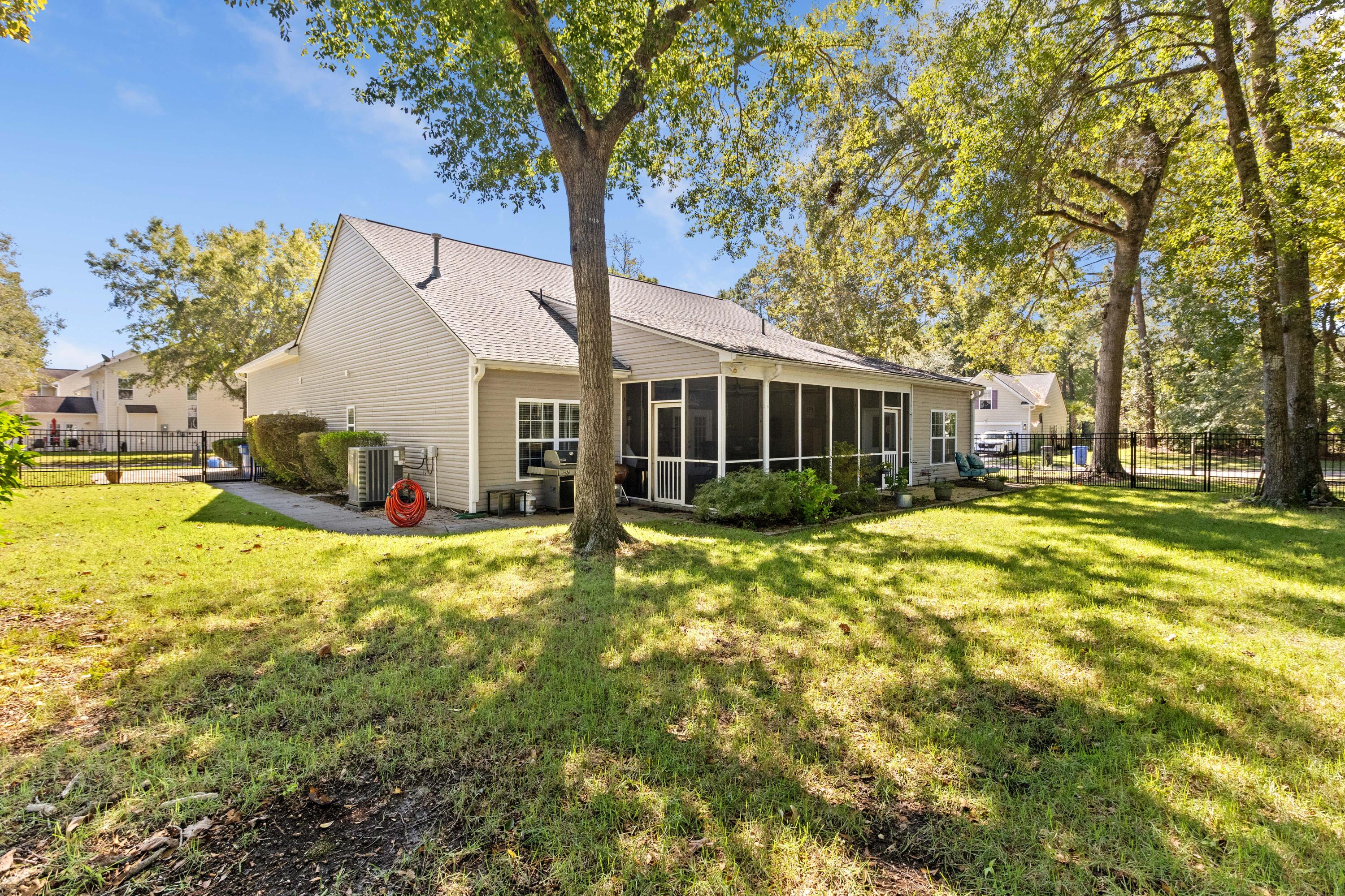 5204 Birdie Lane