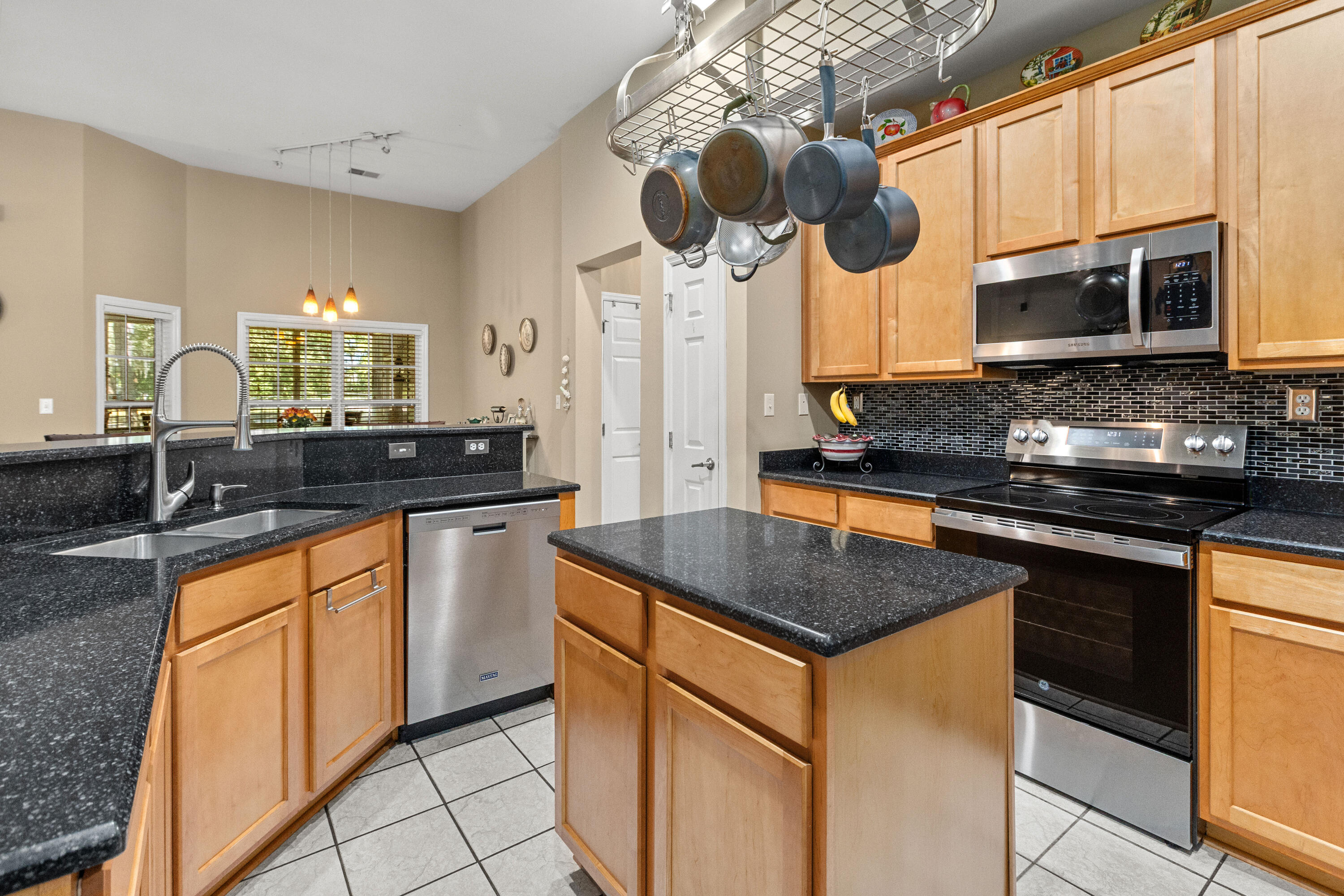 5204 Birdie Lane