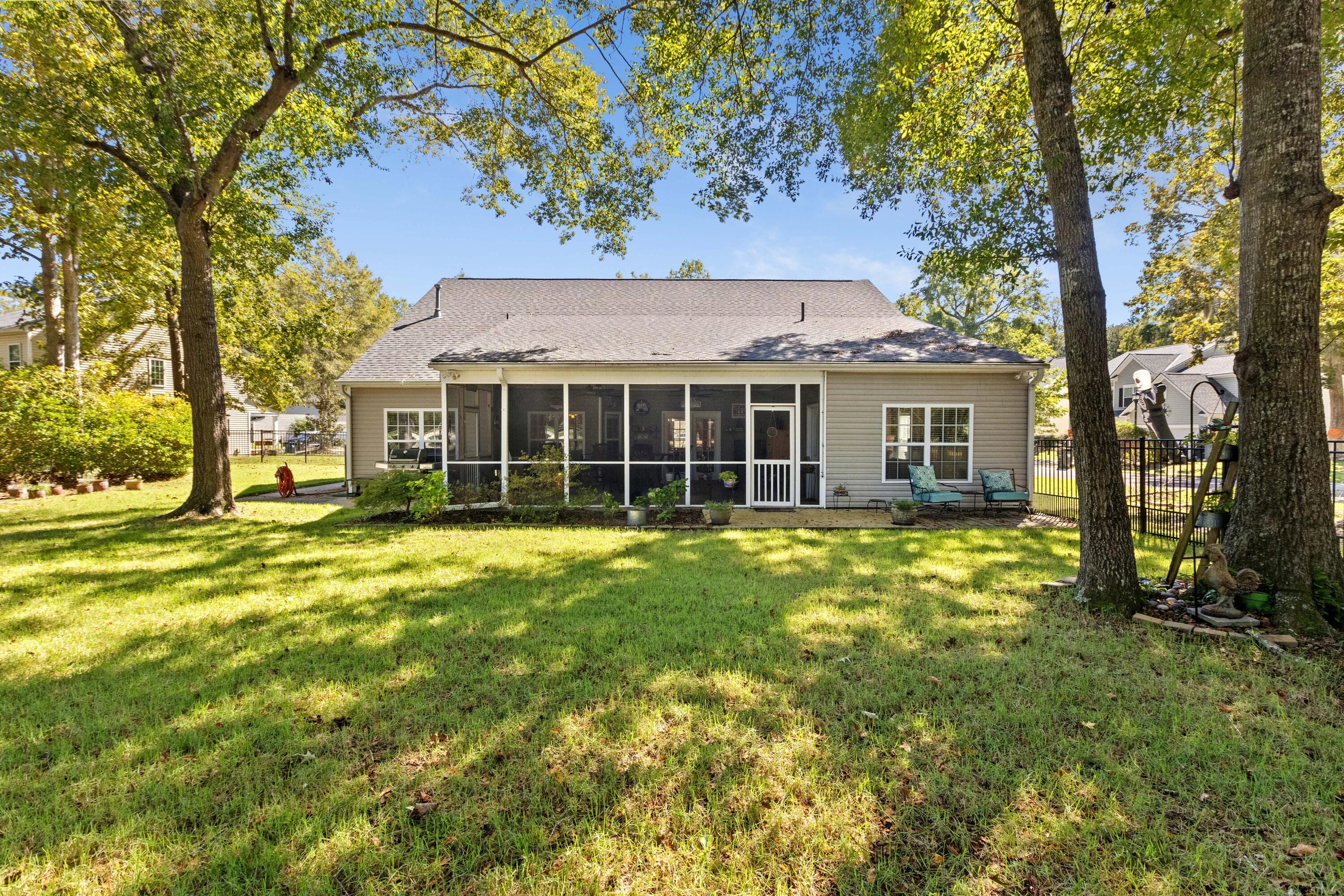 5204 Birdie Lane