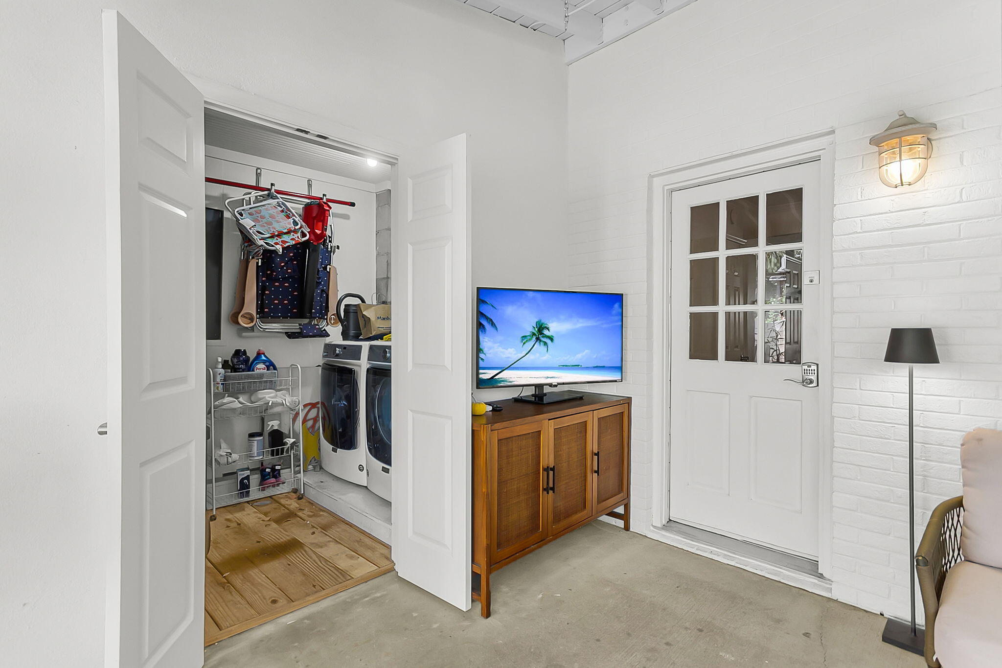 722 Harbor Lane