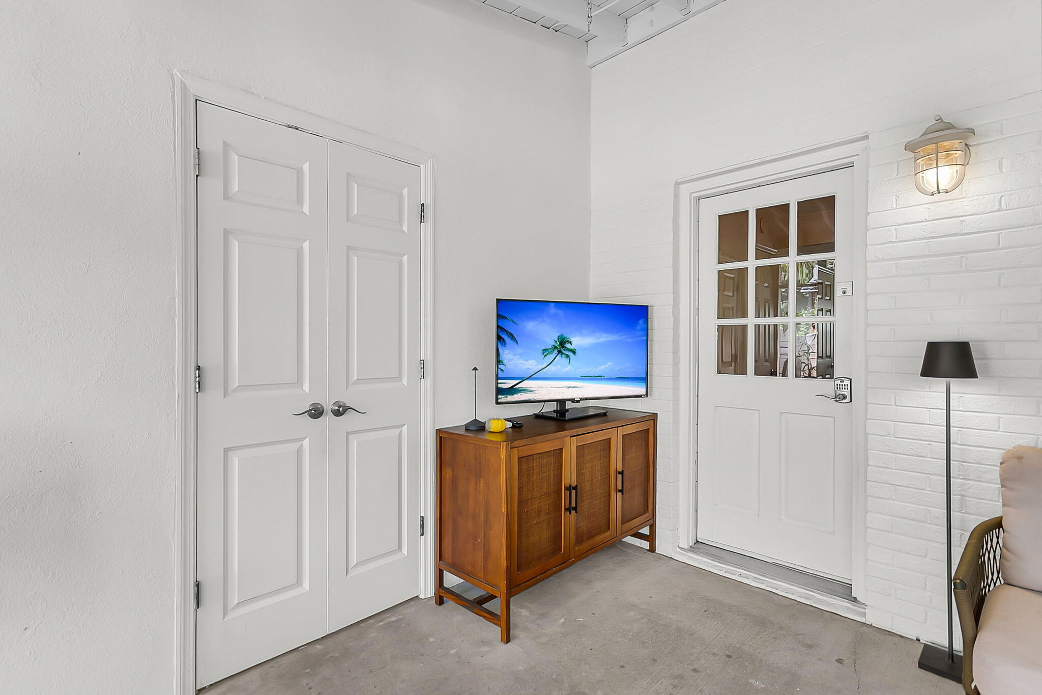 722 Harbor Lane