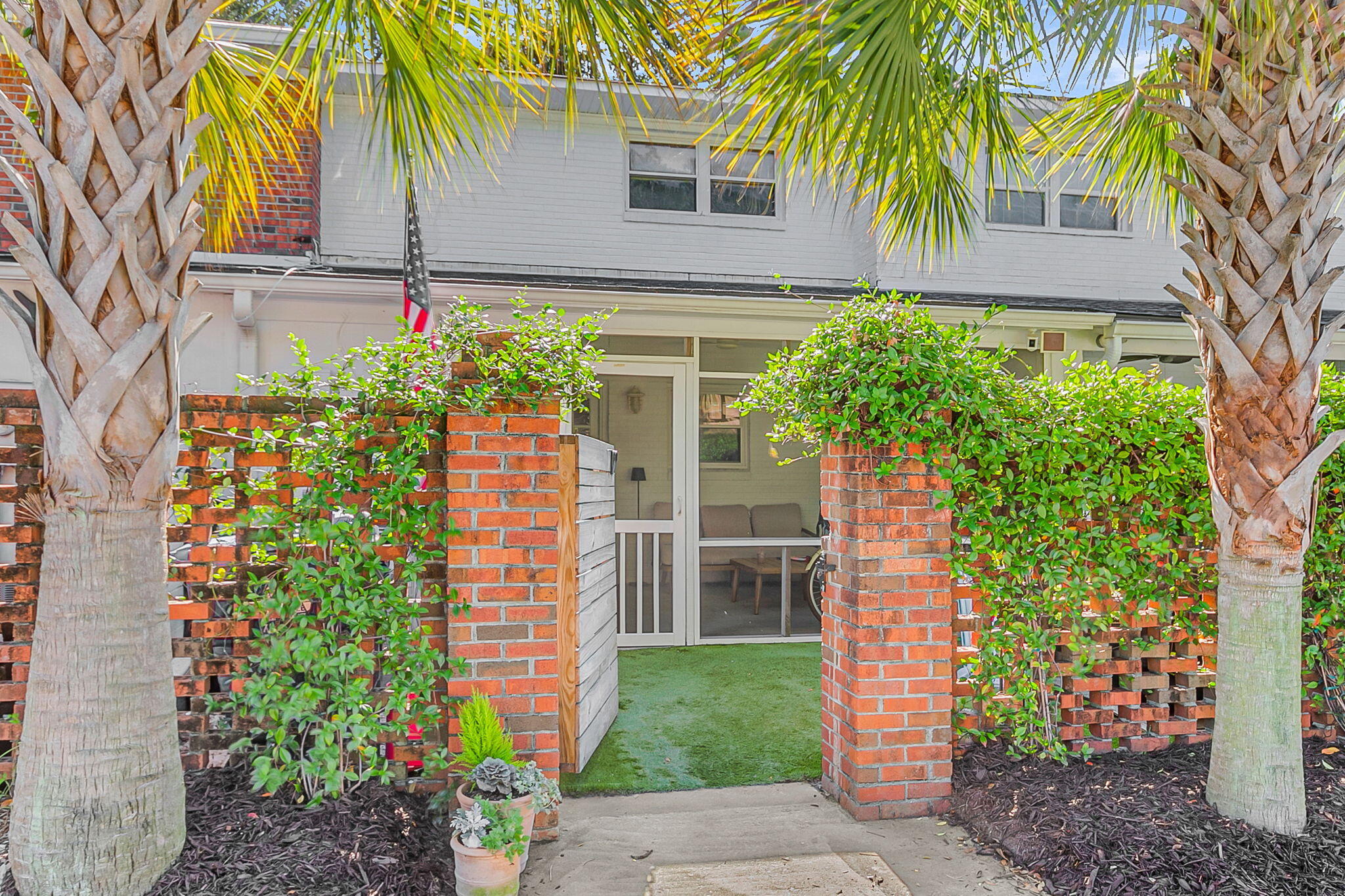 722 Harbor Lane