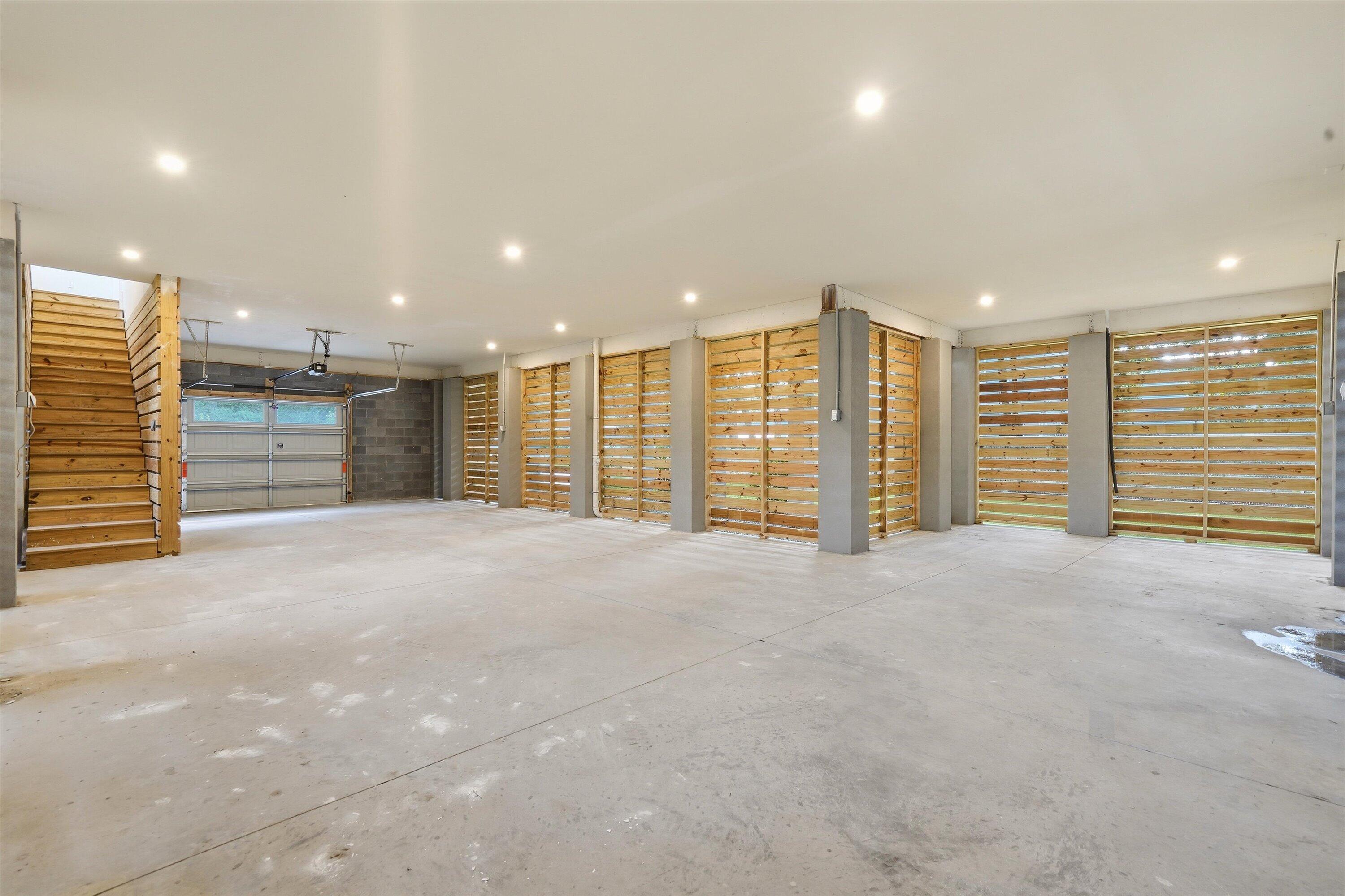 3670 Hilton Drive