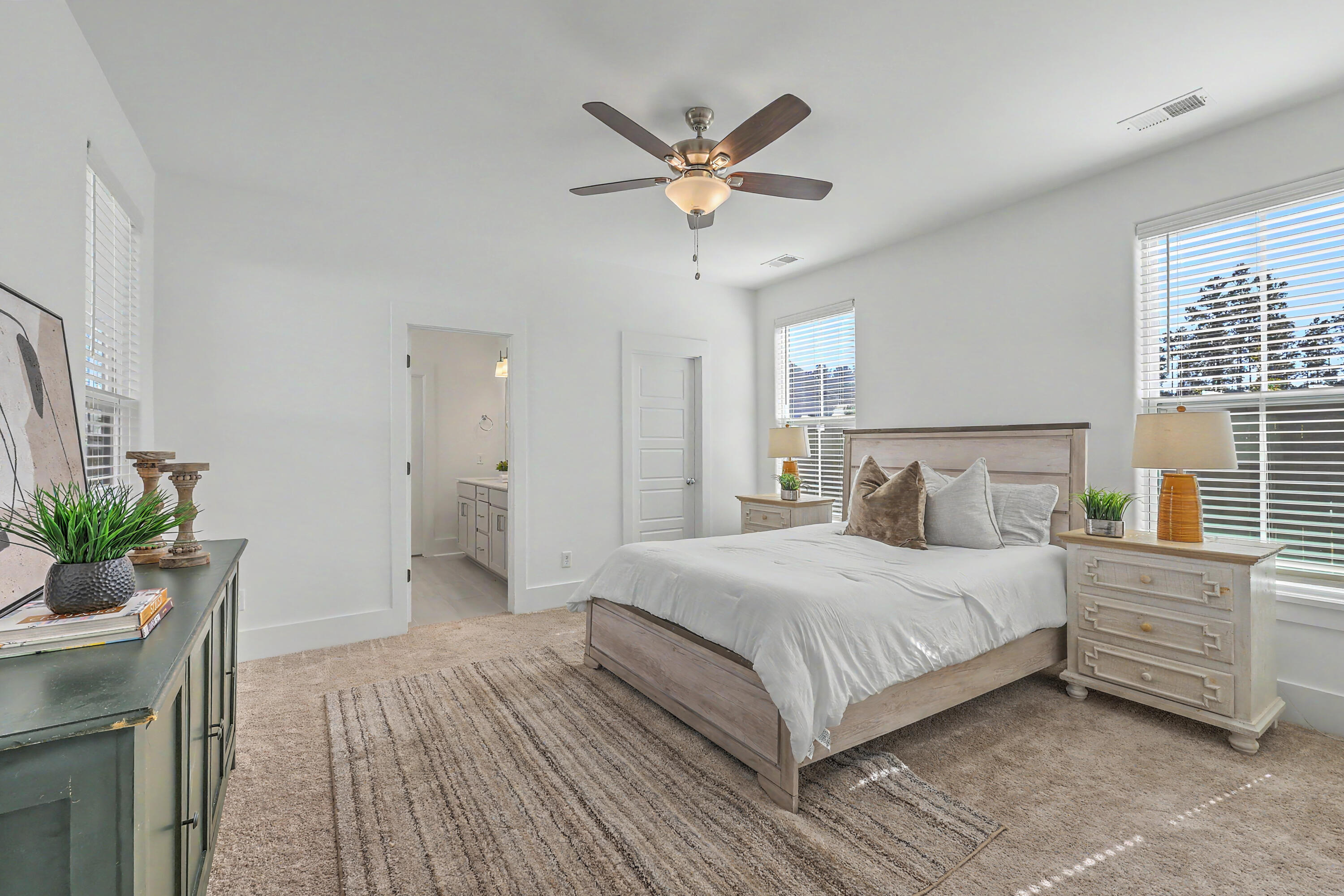 219 Clearblue Loop