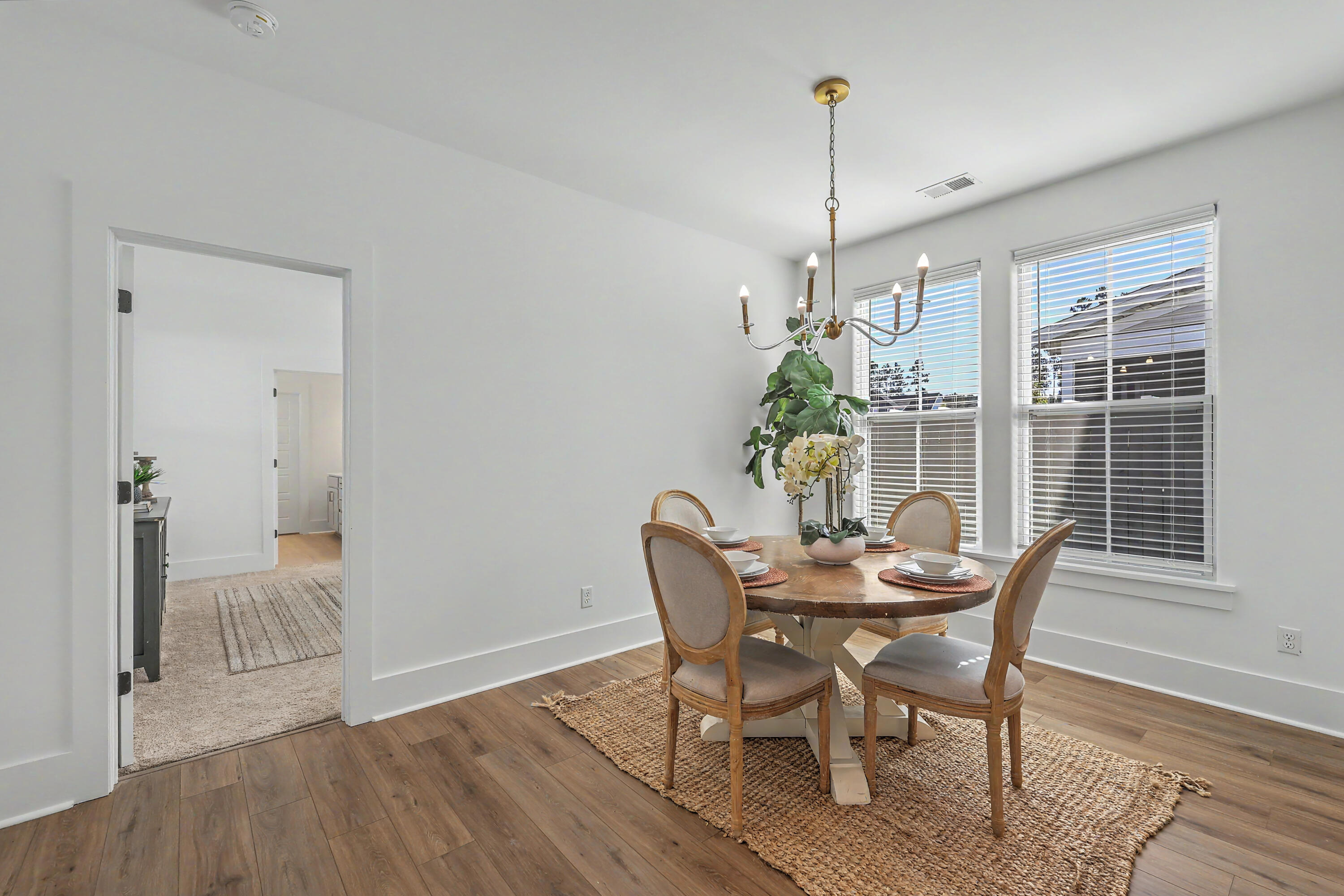 219 Clearblue Loop