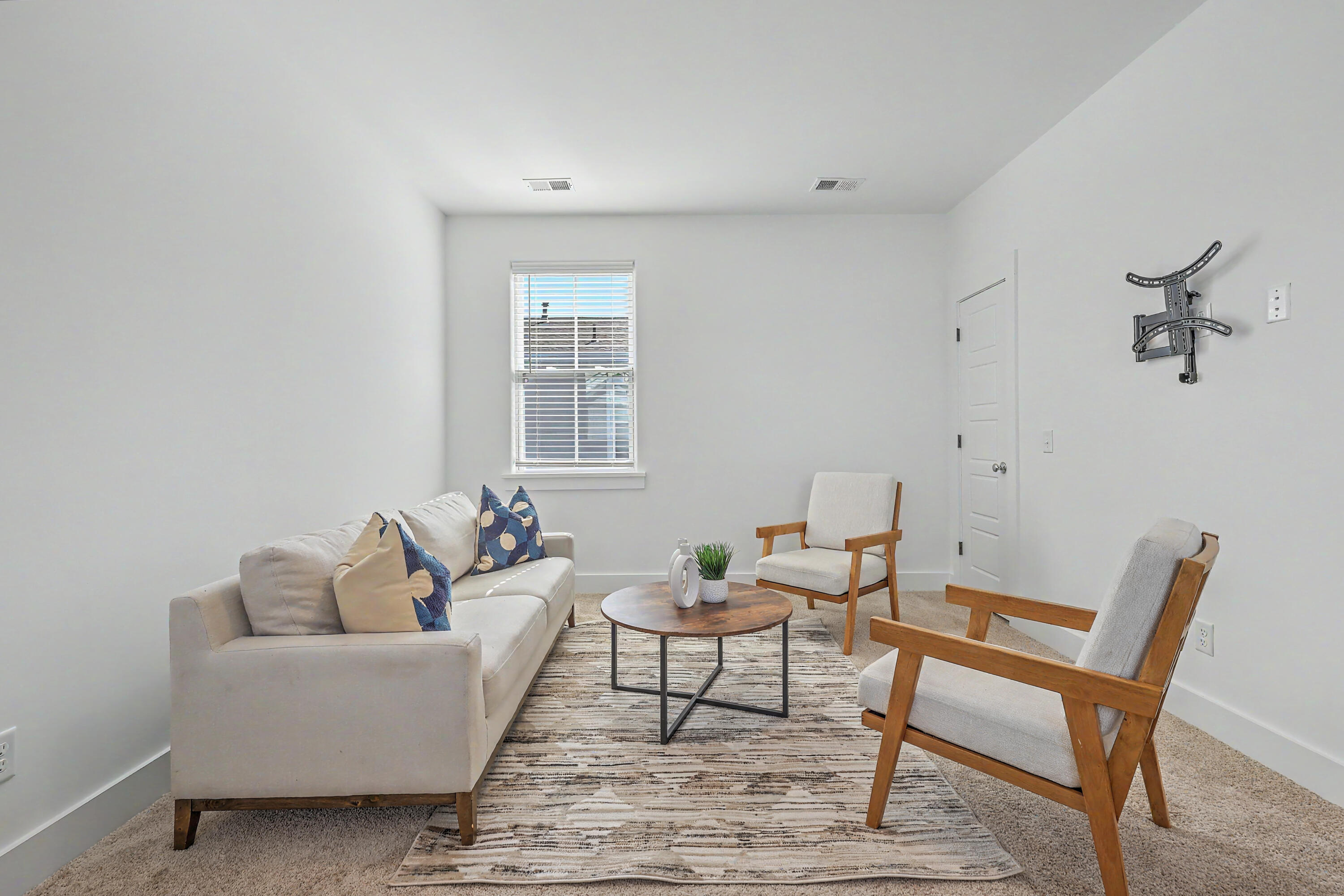 219 Clearblue Loop