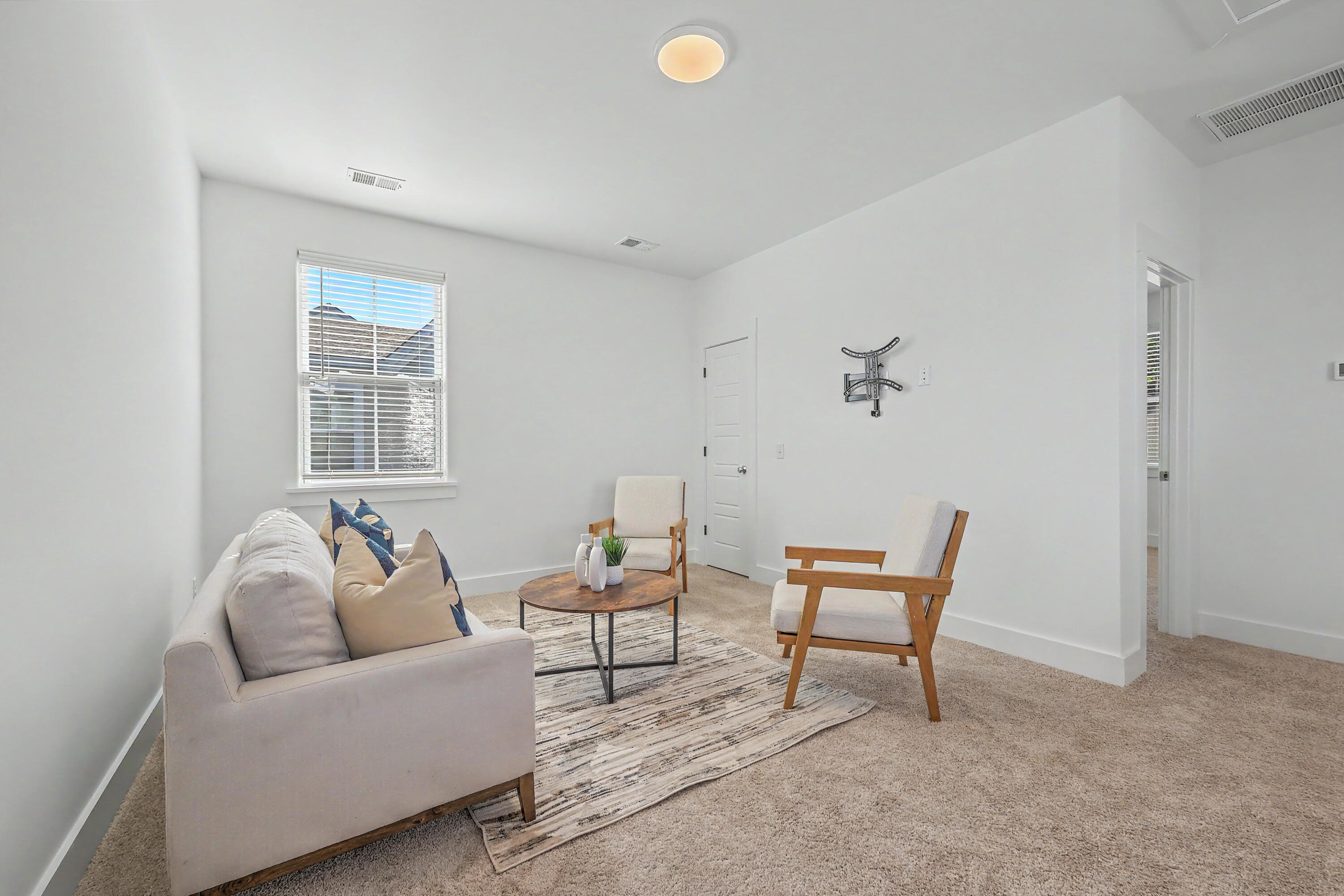 219 Clearblue Loop
