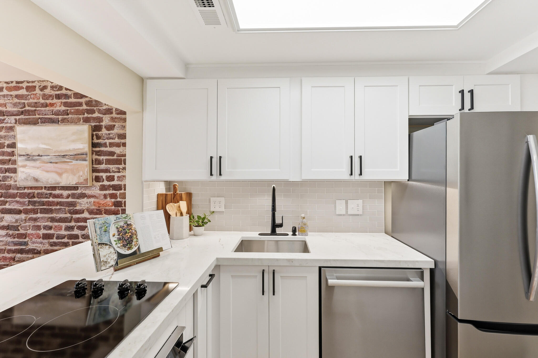 3 Queen Street Apt 304