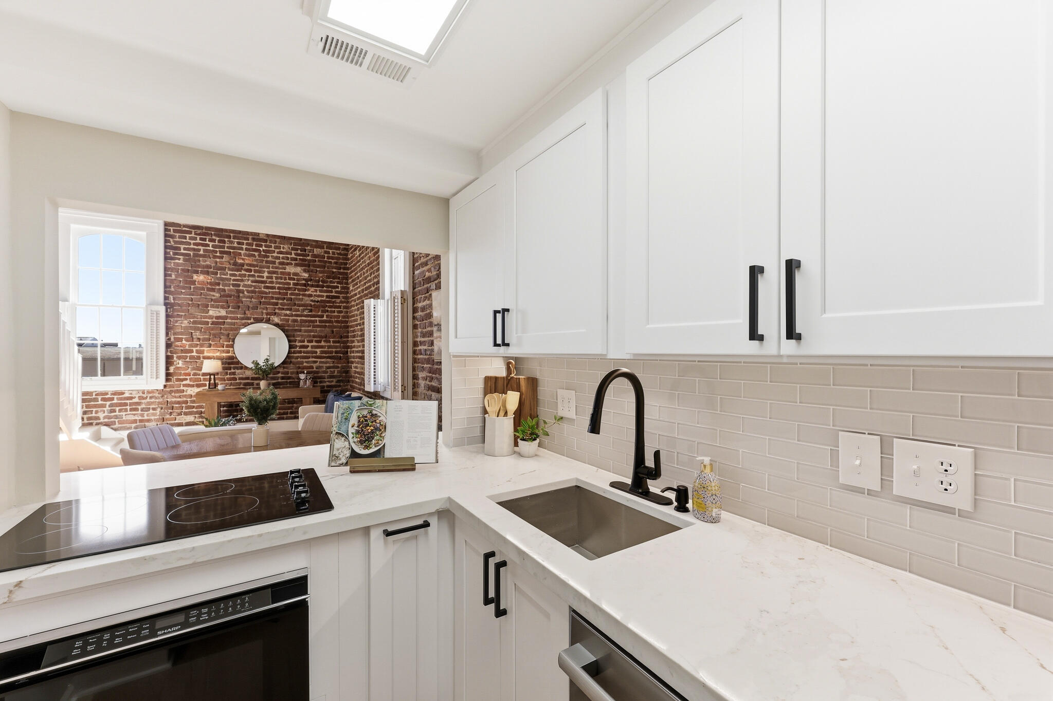 3 Queen Street Apt 304