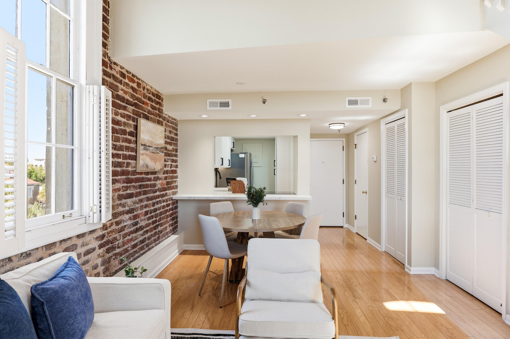 3 Queen Street Apt 304
