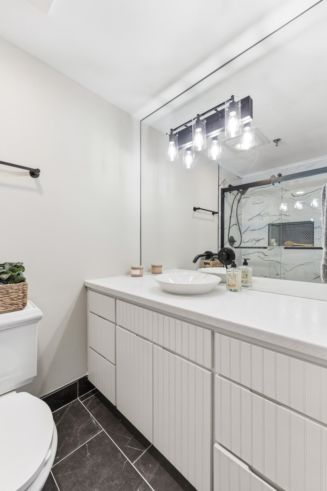 3 Queen Street Apt 304
