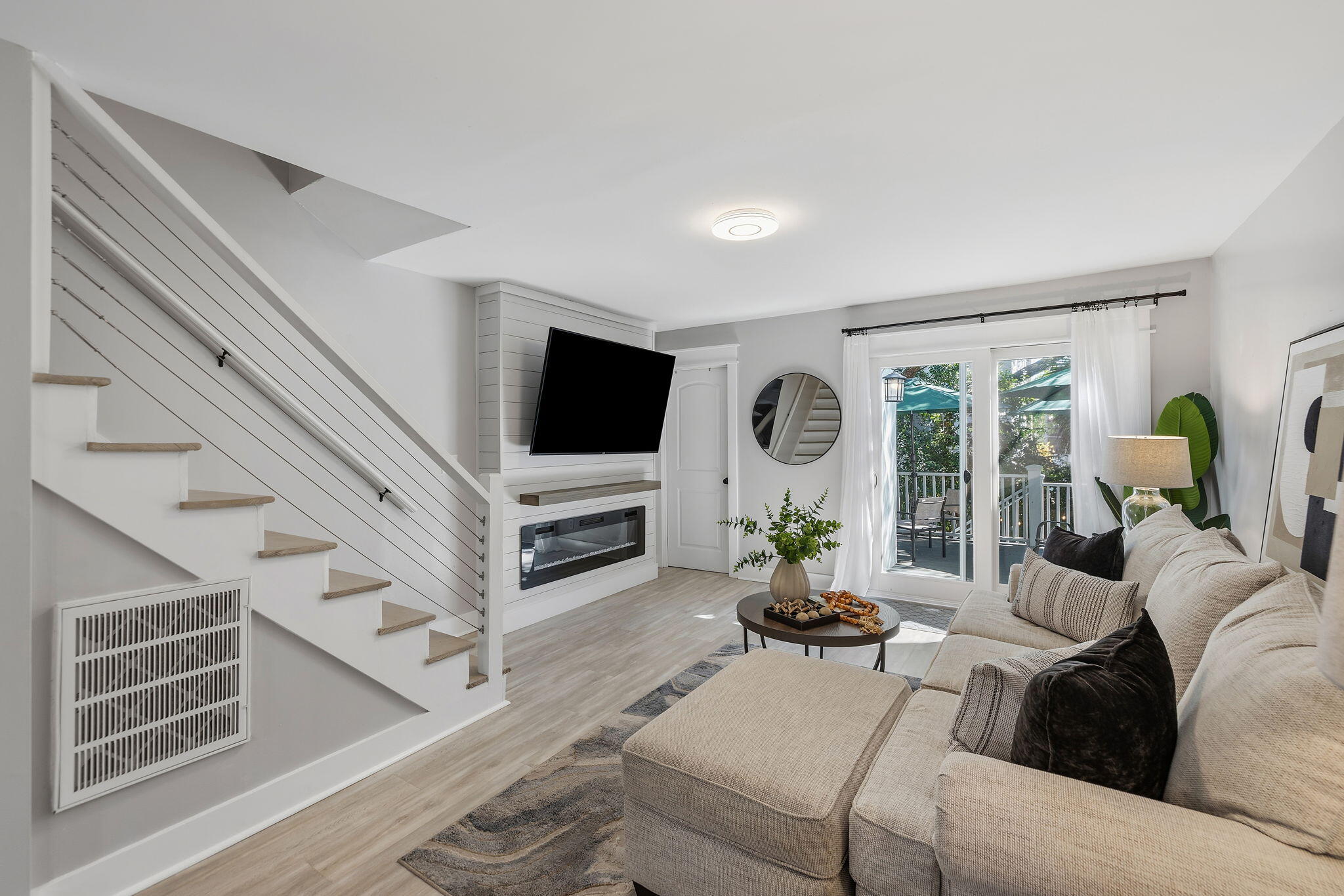 9 1/2 Halsey Street