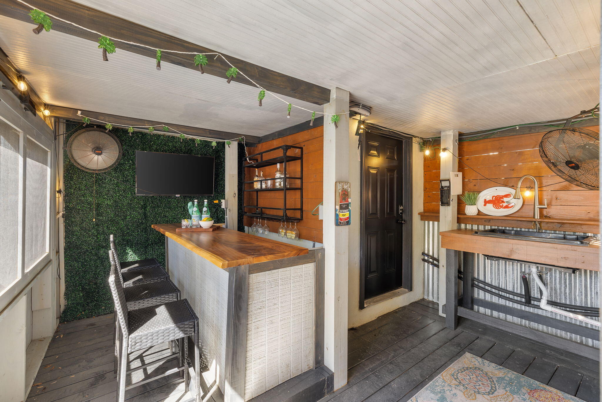 9 1/2 Halsey Street