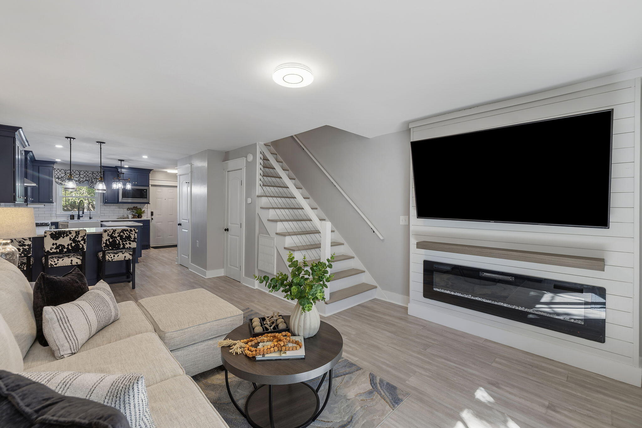 9 1/2 Halsey Street
