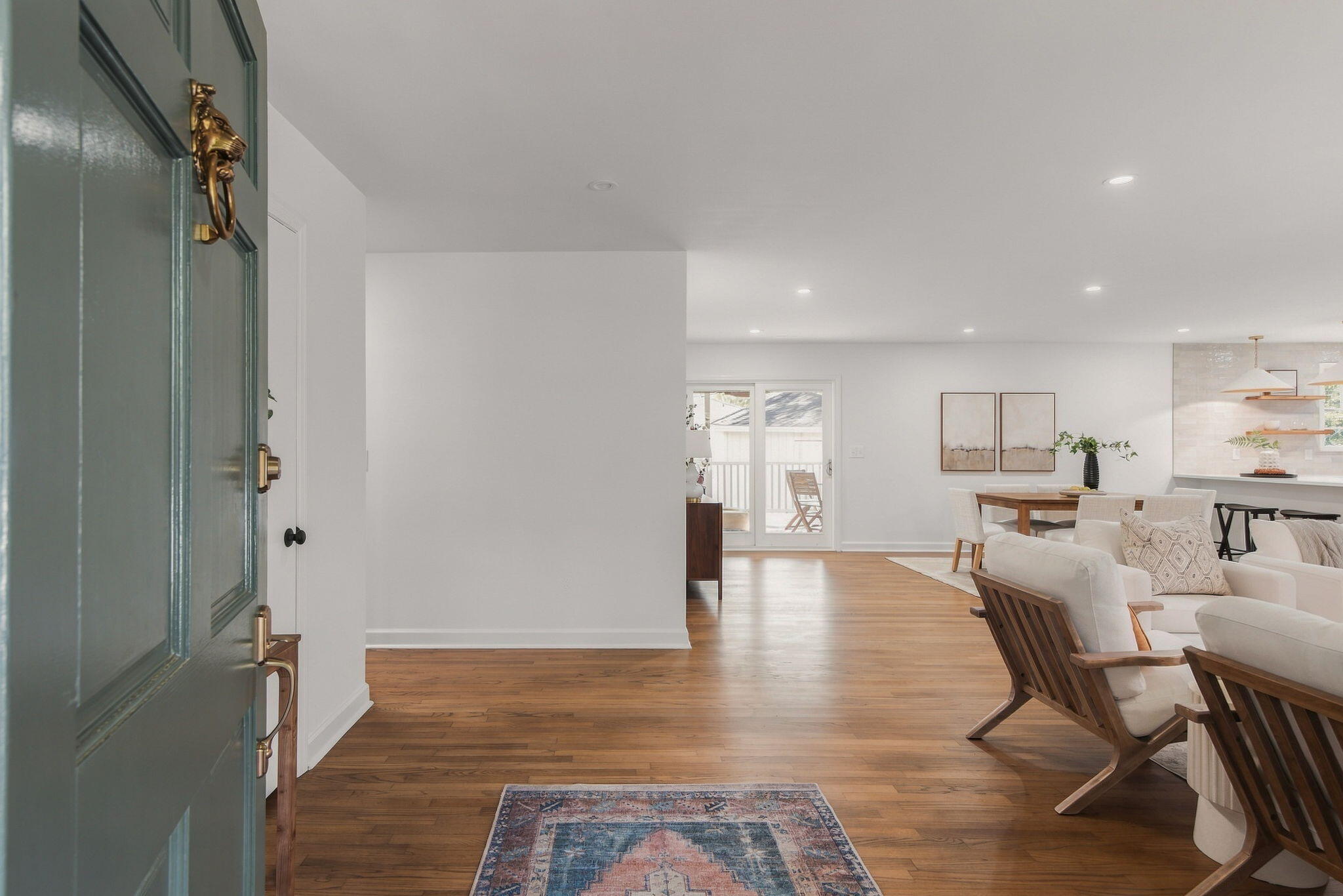 28 Farmfield Avenue