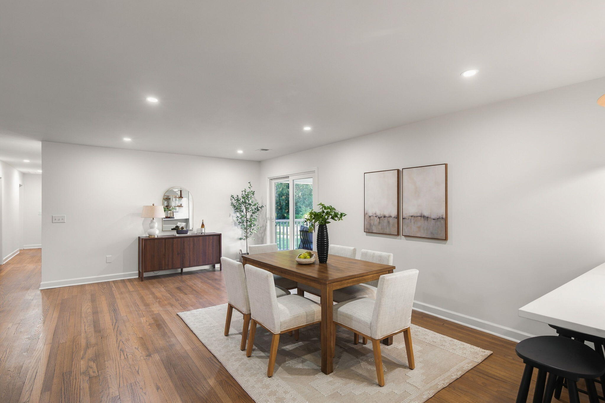 28 Farmfield Avenue