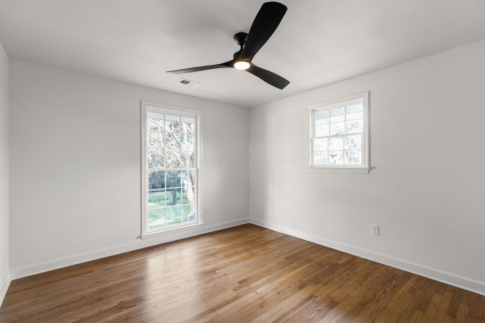 28 Farmfield Avenue