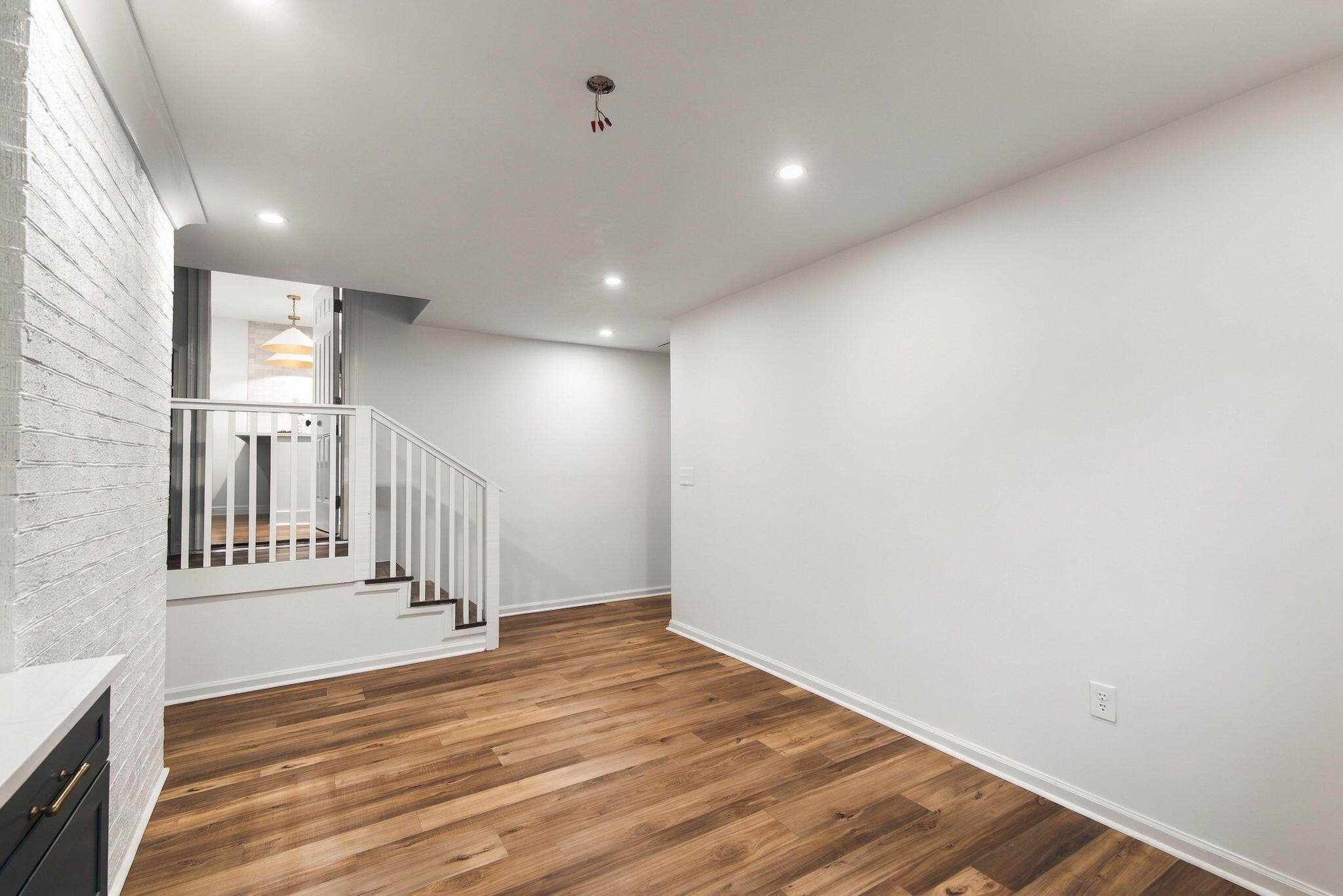 28 Farmfield Avenue