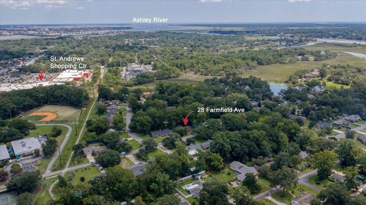 28 Farmfield Avenue