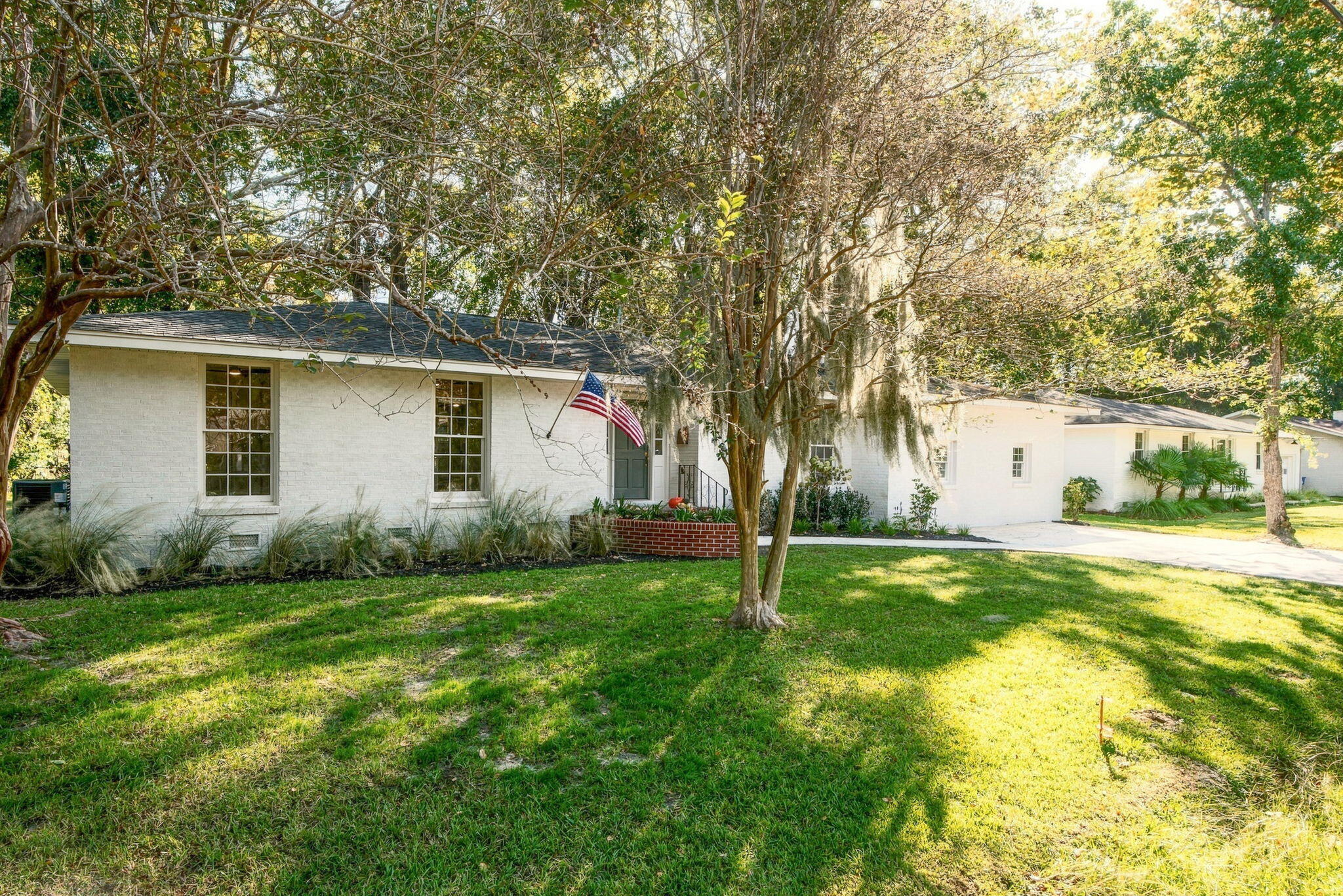 28 Farmfield Avenue
